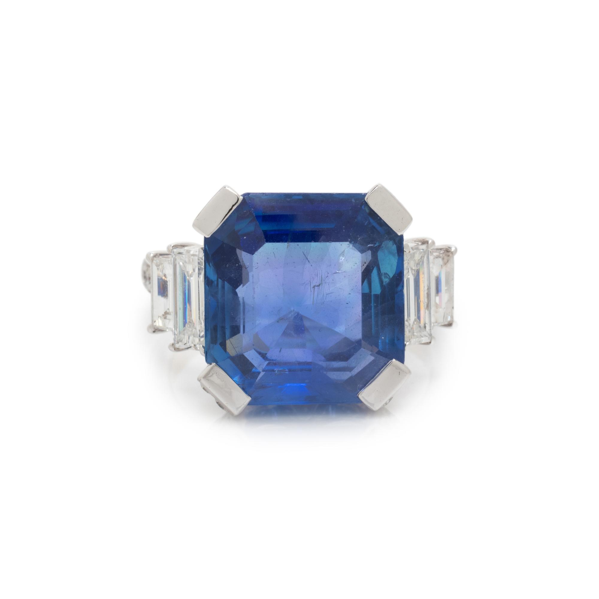 SAPPHIRE AND DIAMOND RING