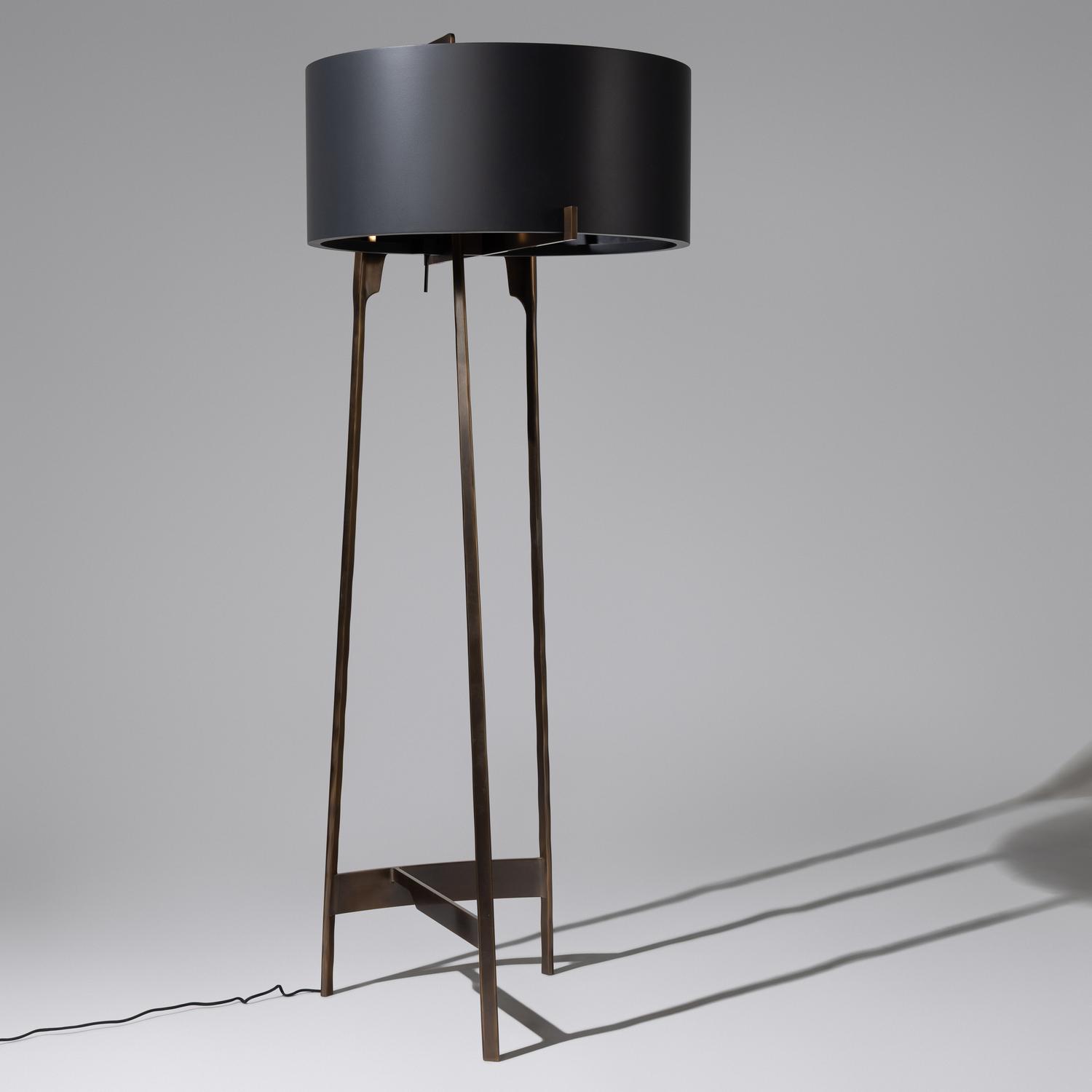 'Saco' floor lamp CASTE design, Holly Hunt