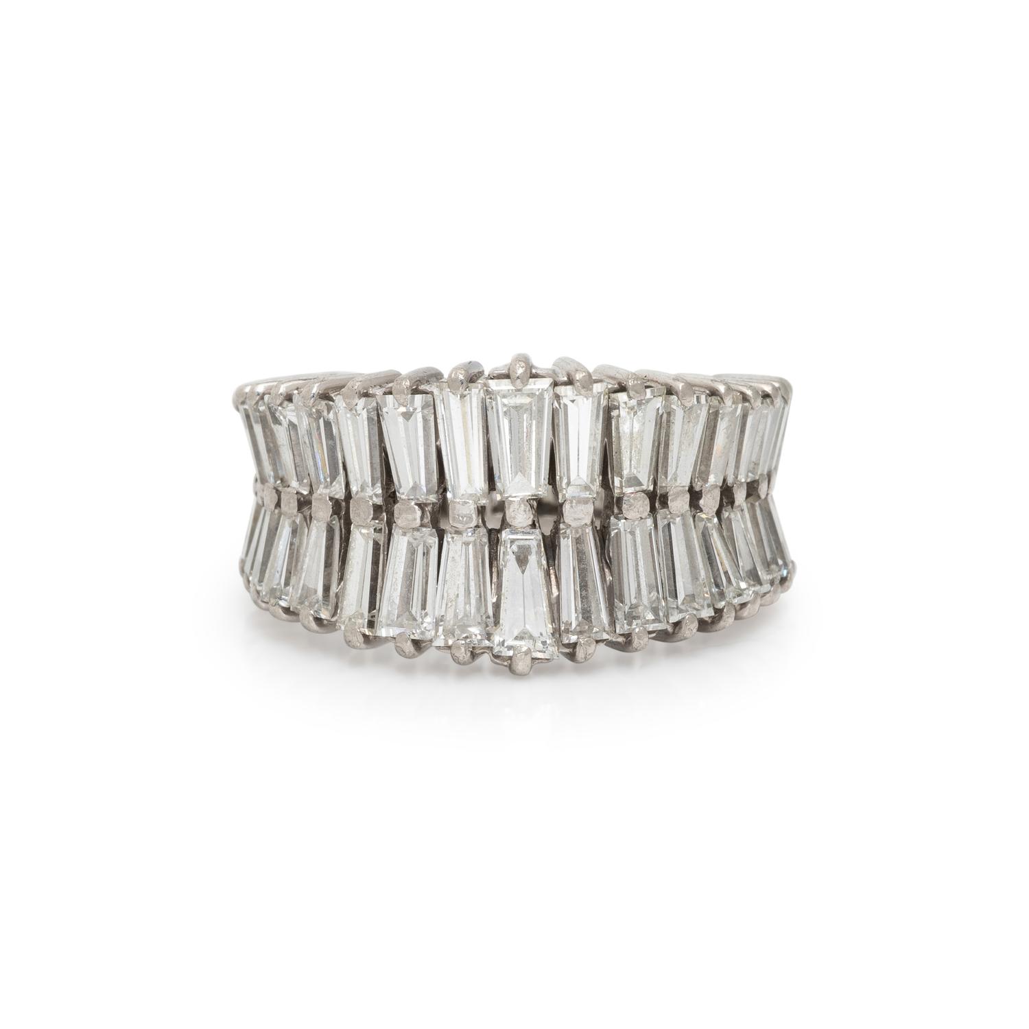 TAPERED BAGUETTE DIAMOND AND PLATINUM RING