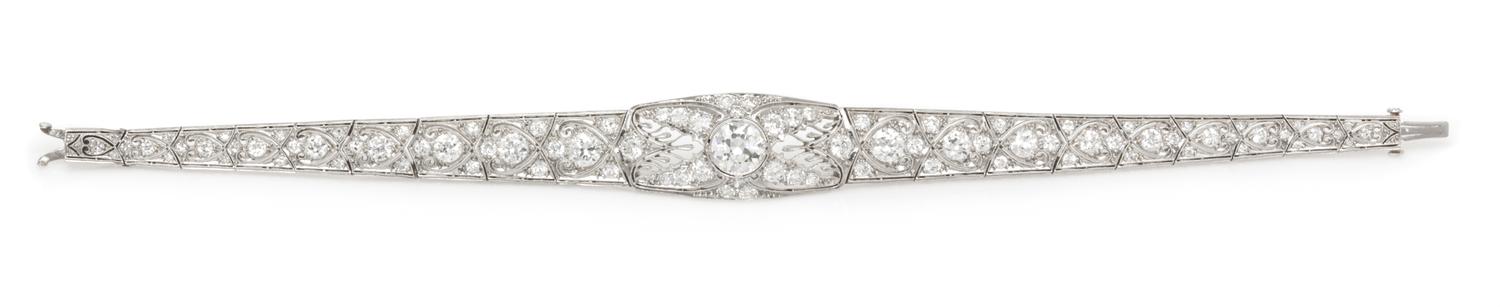 A Fine Edwardian Platinum and Diamond Bracelet, 16.80 dwts.