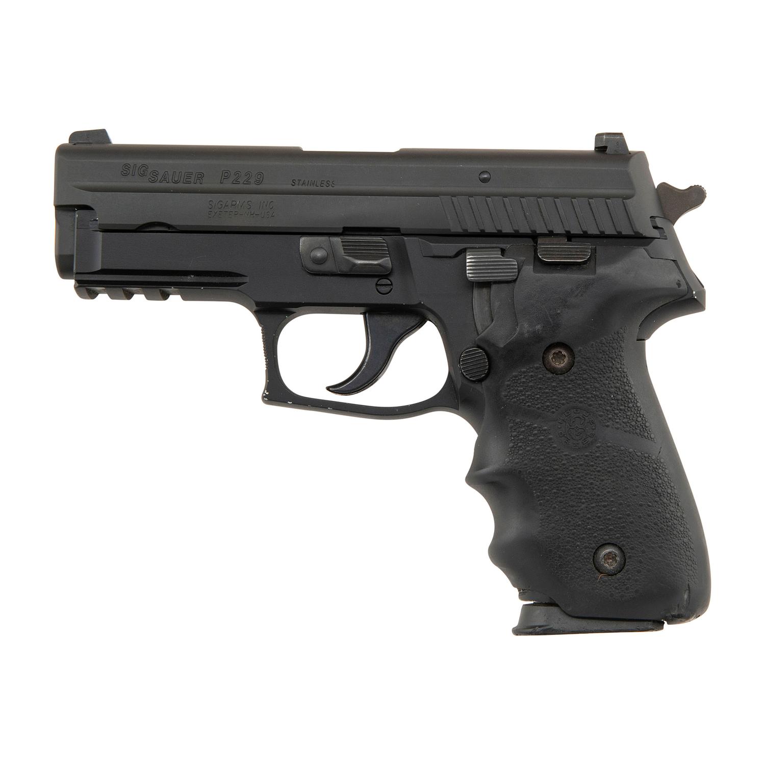 *Sig P229 .40 in Box with Accessories