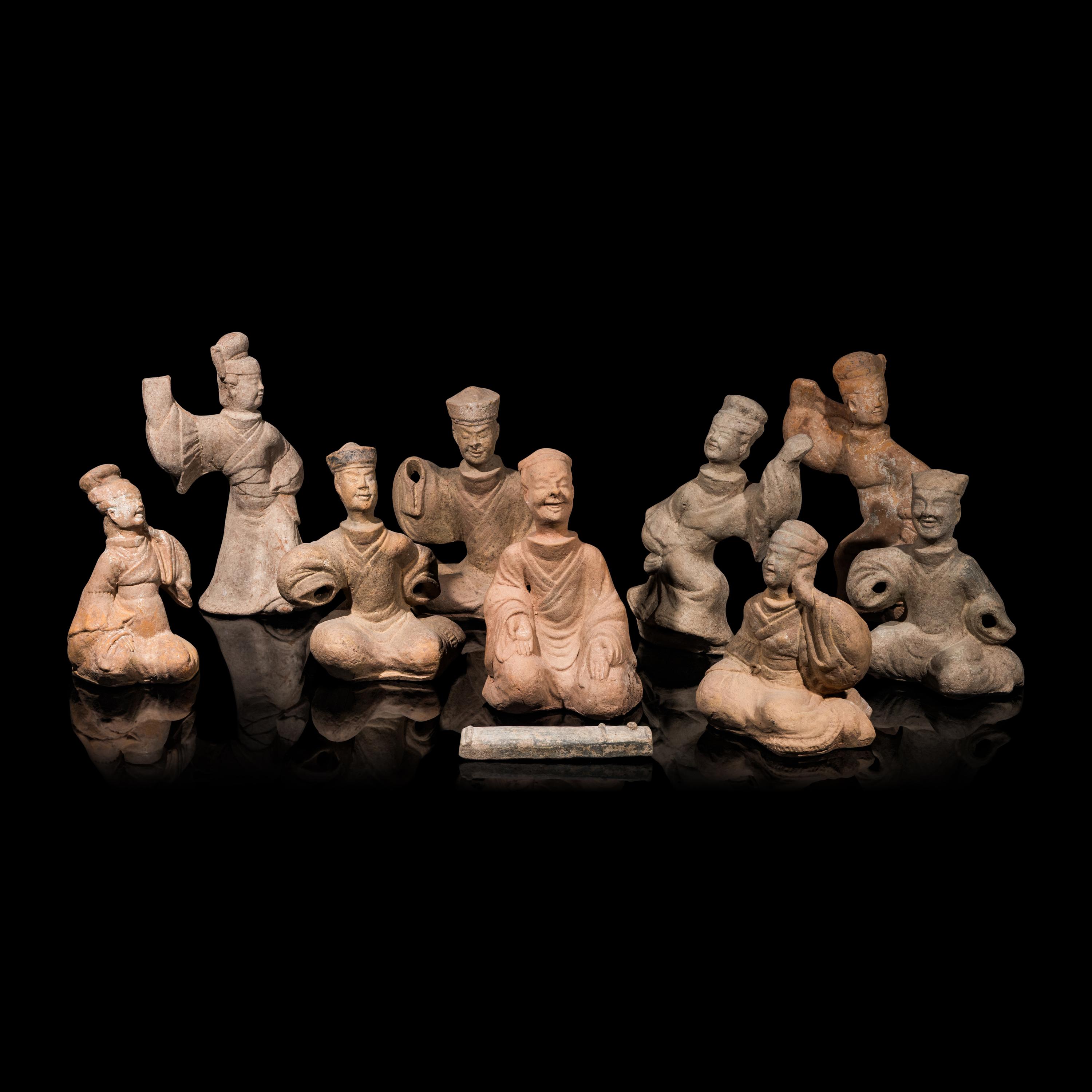Nine Chinese Sichuan Style Pottery Figures of Musicians and Dancers, Han Dynasty — 漢 四川風格灰陶伎樂俑一組九件