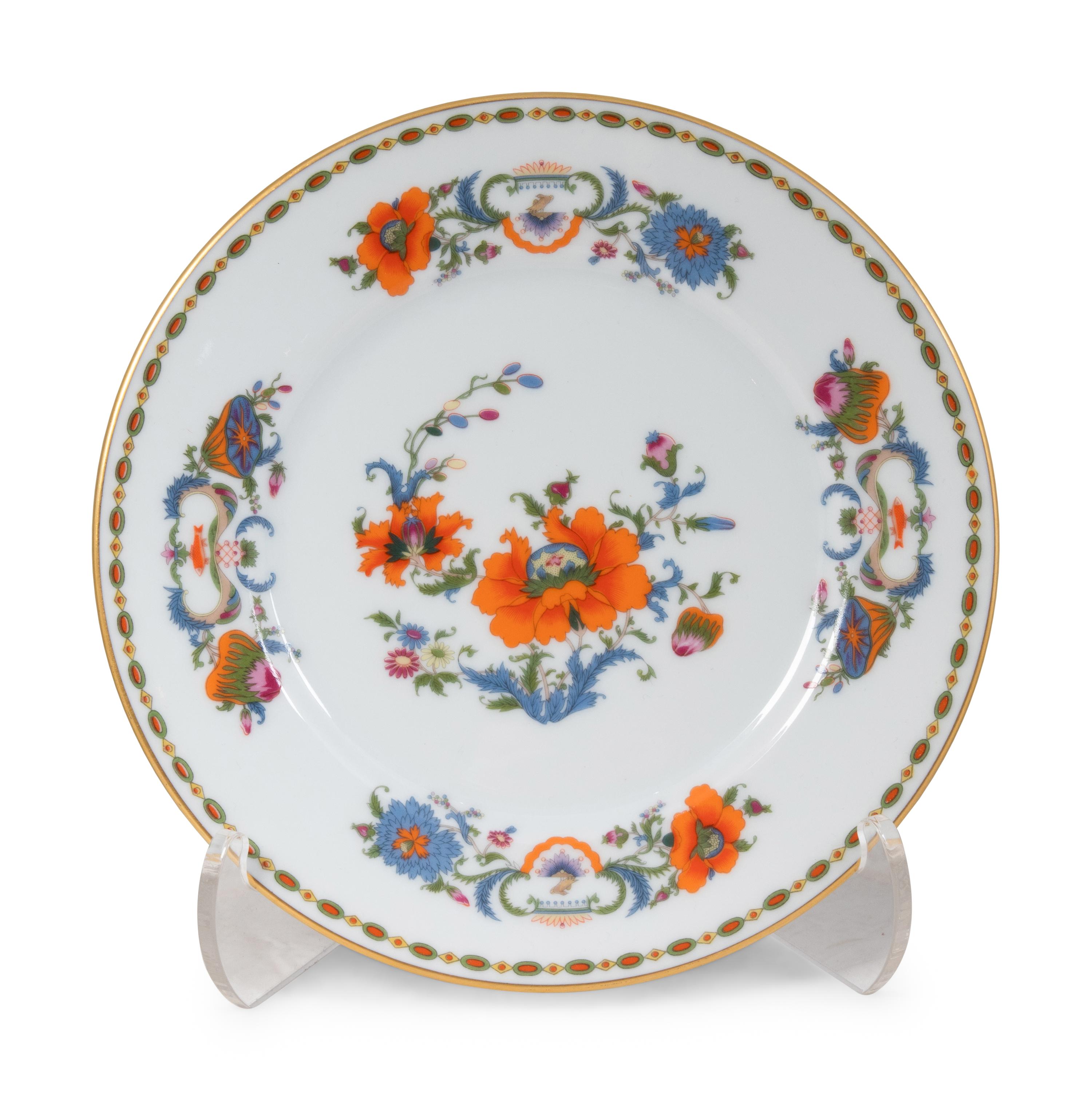 A Limoges Porcelain Vieux Chine Dinner Service