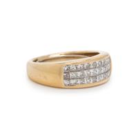 YELLOW GOLD AND DIAMOND RING