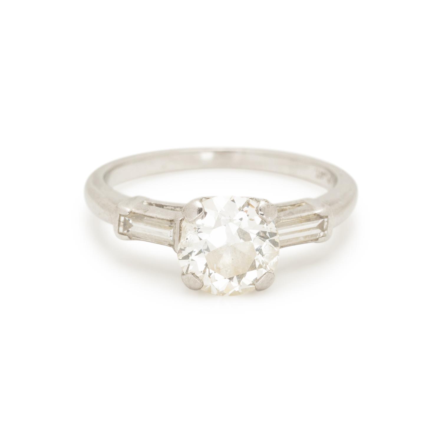 DIAMOND RING