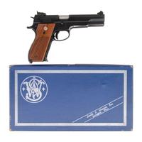 **Smith & Wesson Model 52 Pistol in Original Box
