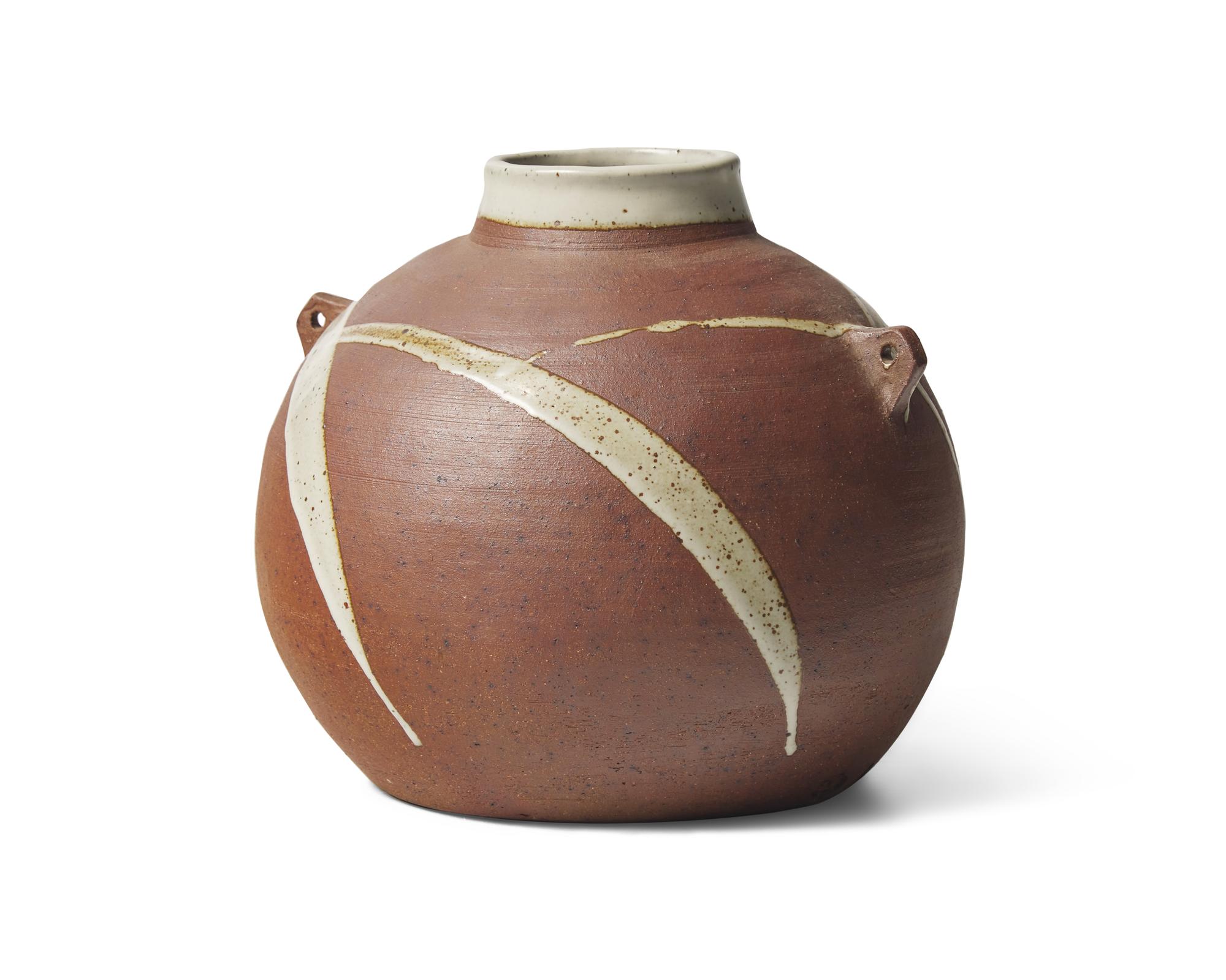 Bulbous vase with lugs