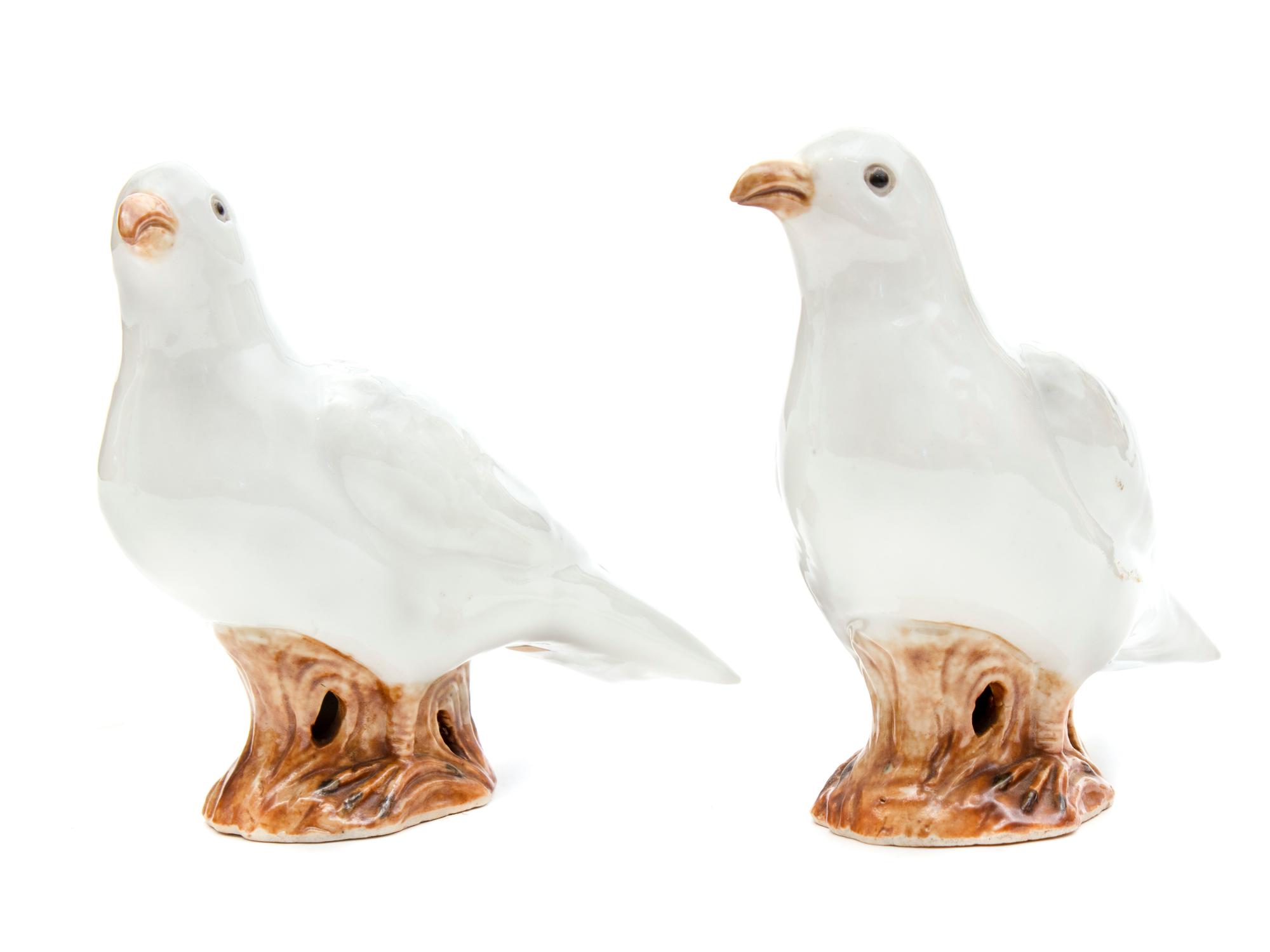 A Pair of Chinese Porcelain Figures of Doves — 19TH CENTURY