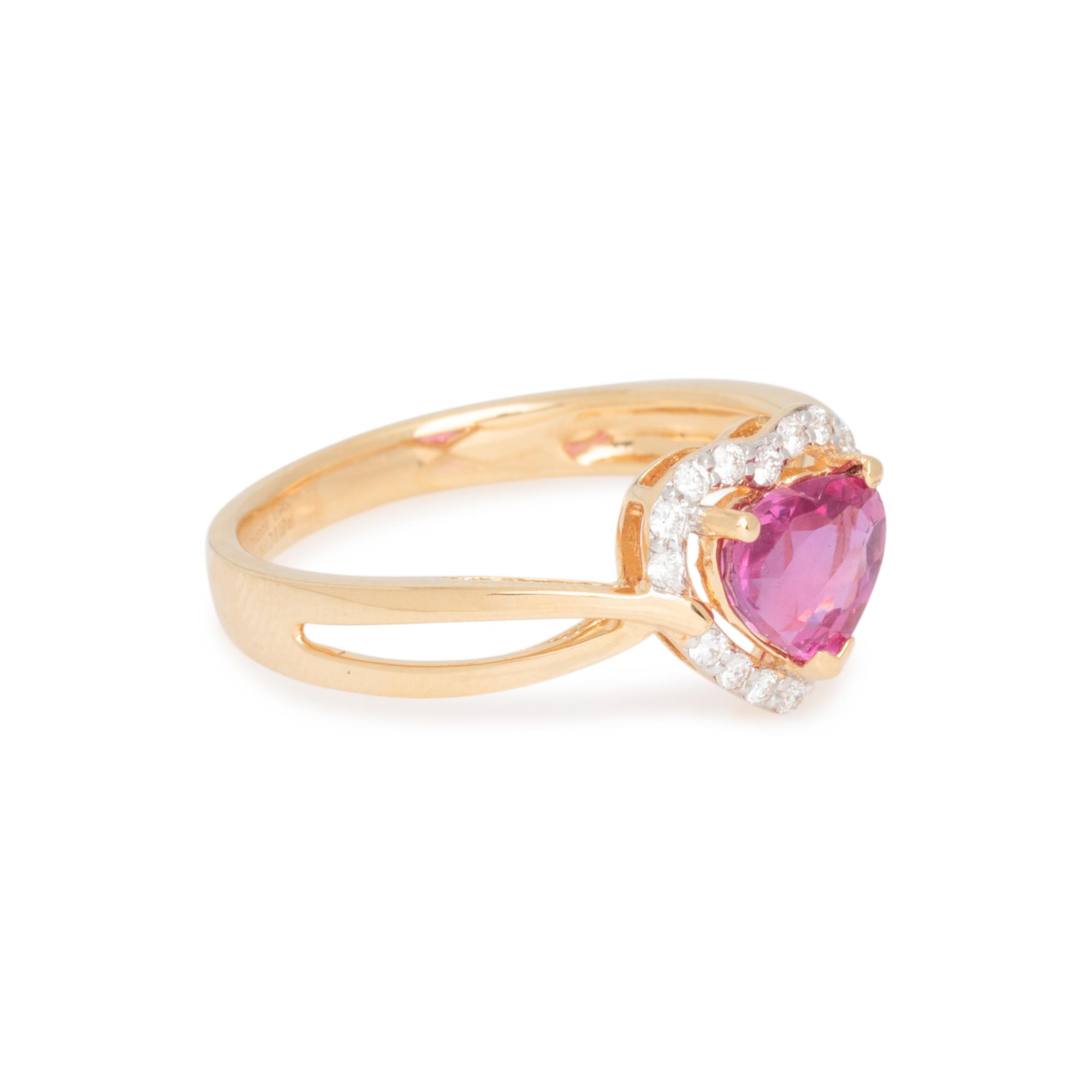 PURPLE-PINK SAPPHIRE AND DIAMOND RING