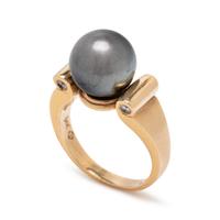 CULTURED TAHITIAN PEARL AND DIAMOND RING