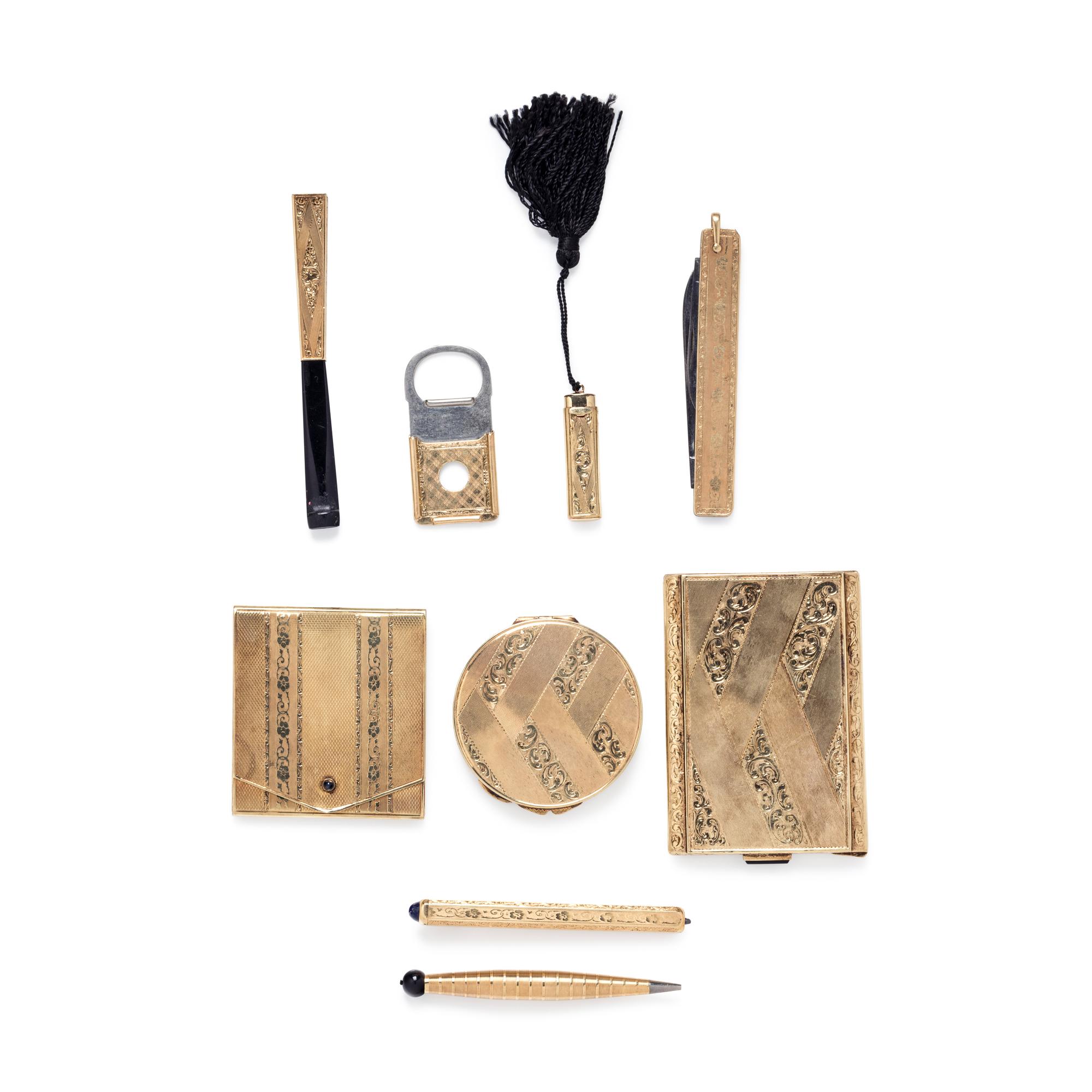 COLLECTION OF ANTIQUE YELLOW GOLD ACCESSORIES