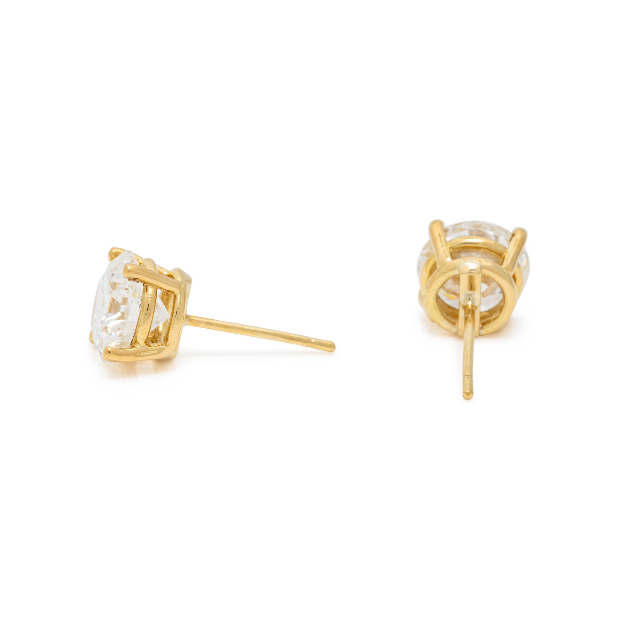 DIAMOND STUD EARRINGS