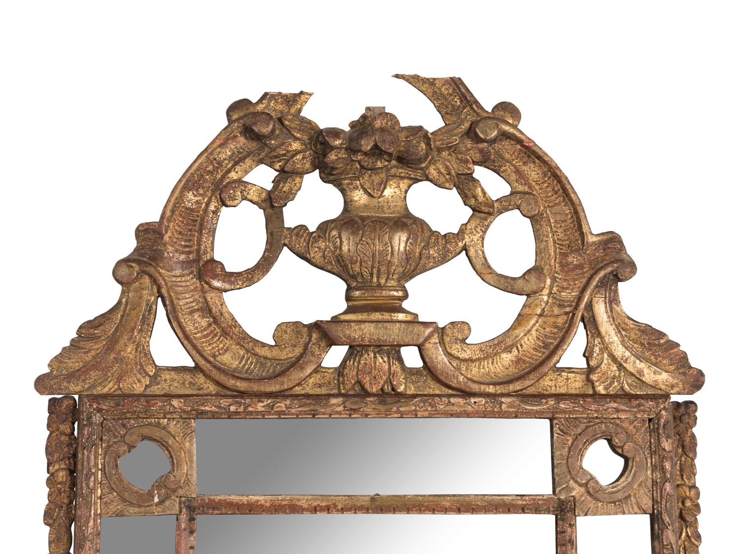 An Italian Neoclassical Giltwood Mirror