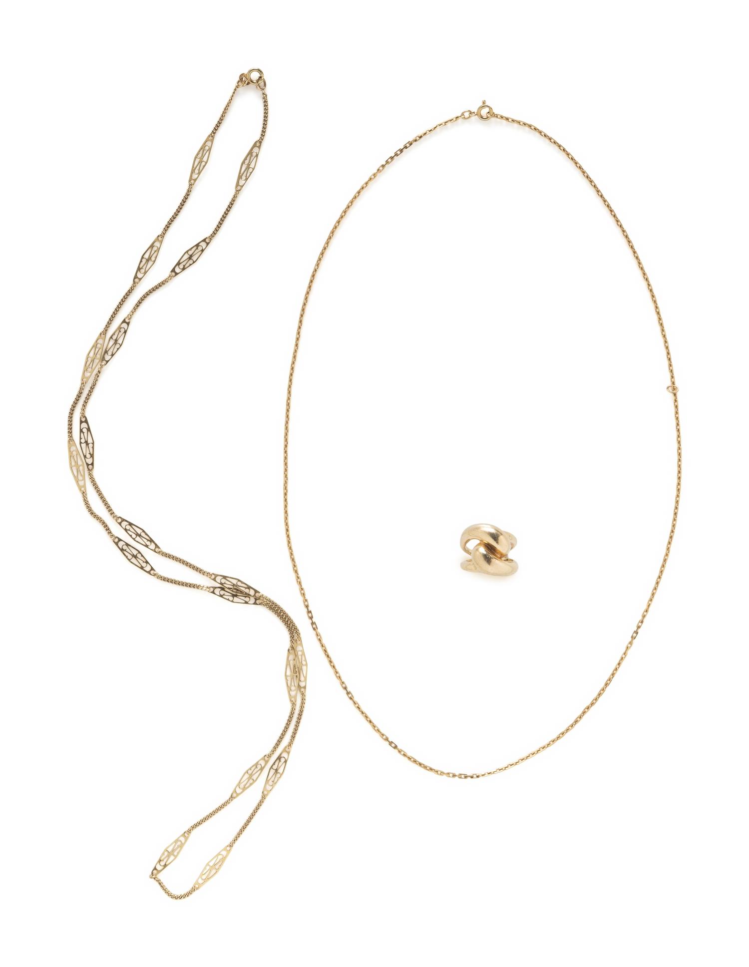 COLLECTION OF YELLOW GOLD JEWELRY