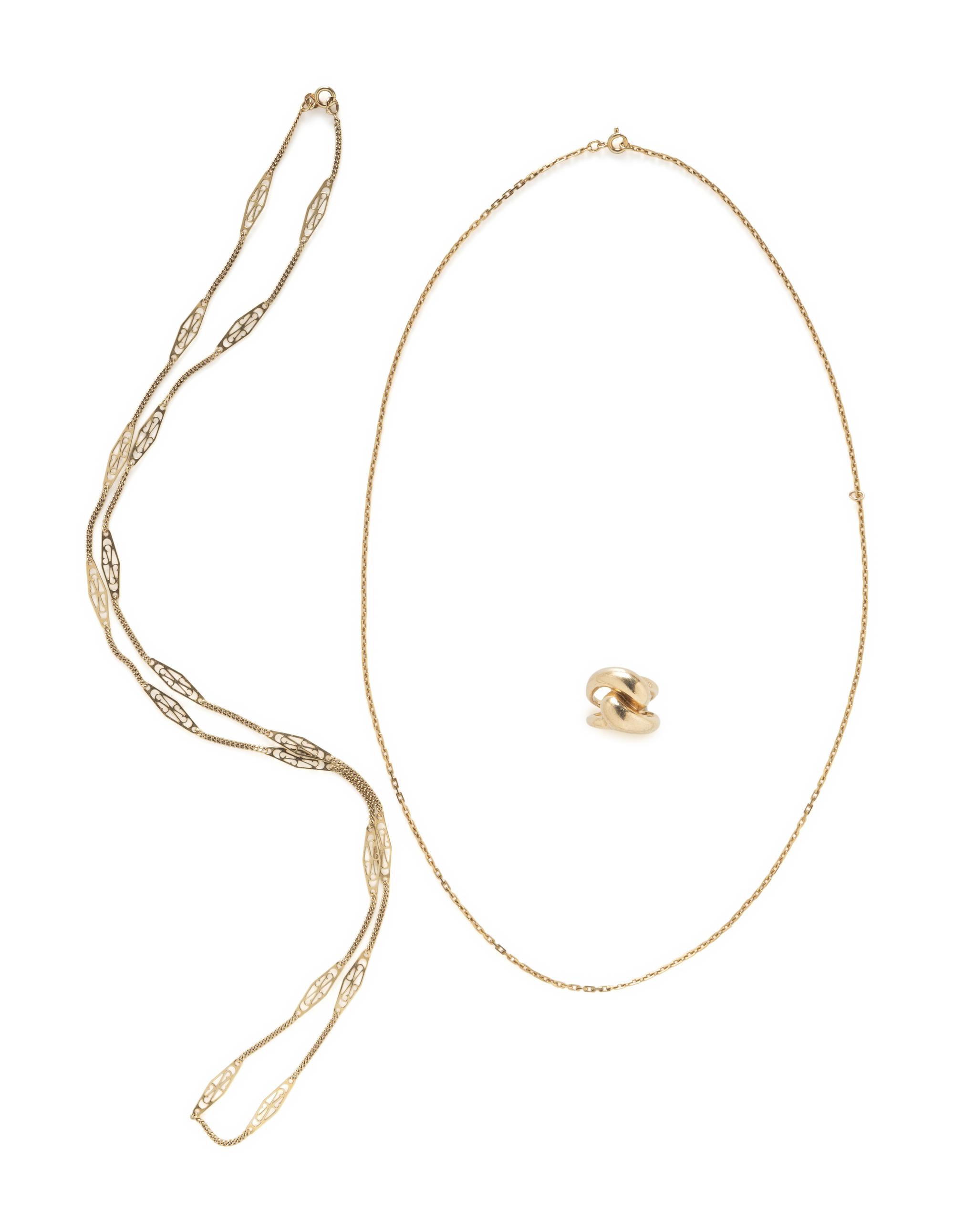 COLLECTION OF YELLOW GOLD JEWELRY