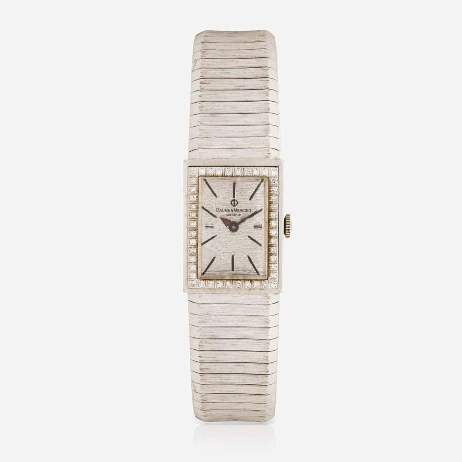 A Ladies 14K White Gold Baume & Mercier Watch 17 Jewels