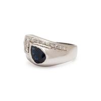 SAPPHIRE AND DIAMOND RING