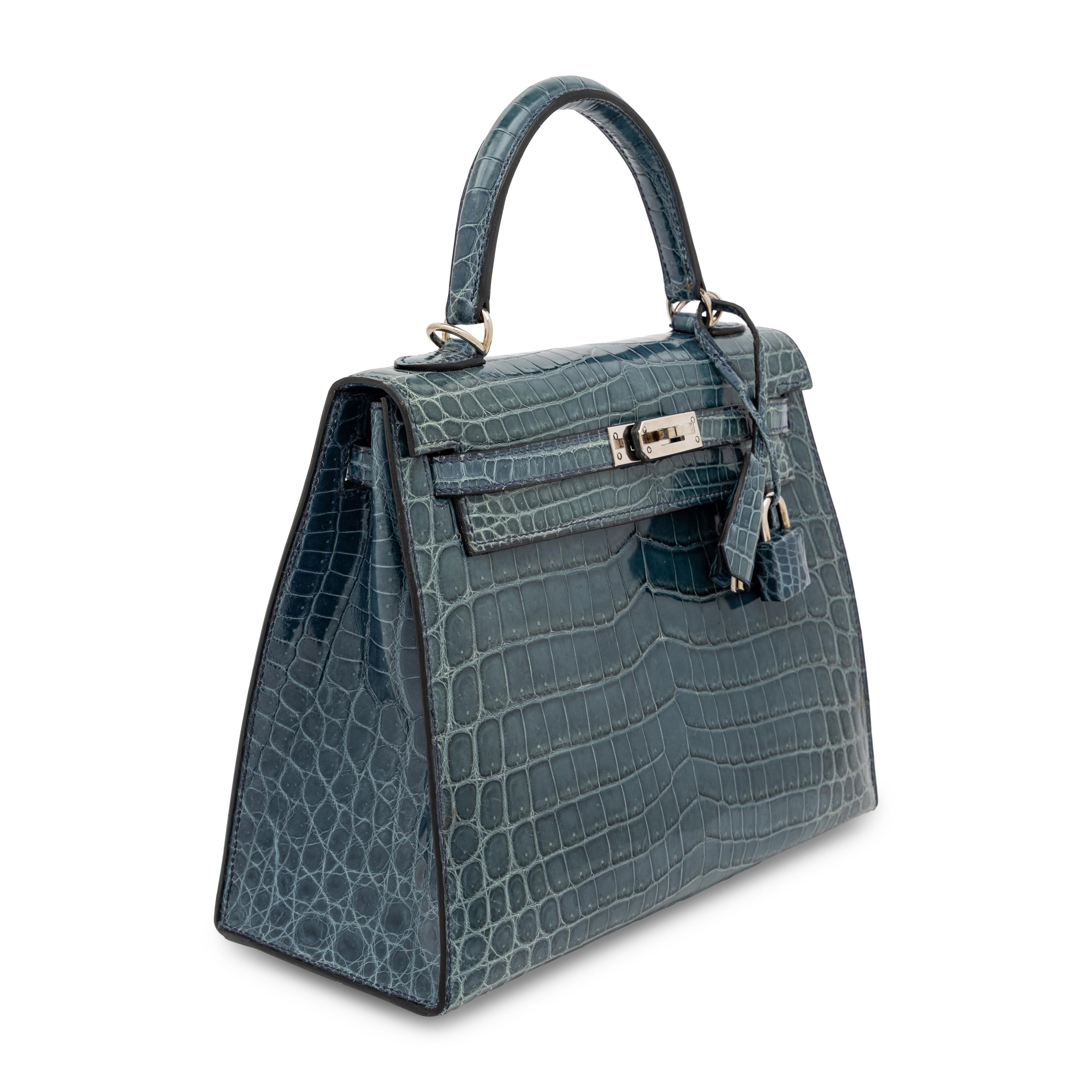 Hermès, Kelly 25 in Bleu Colvert Crocodile with Strap