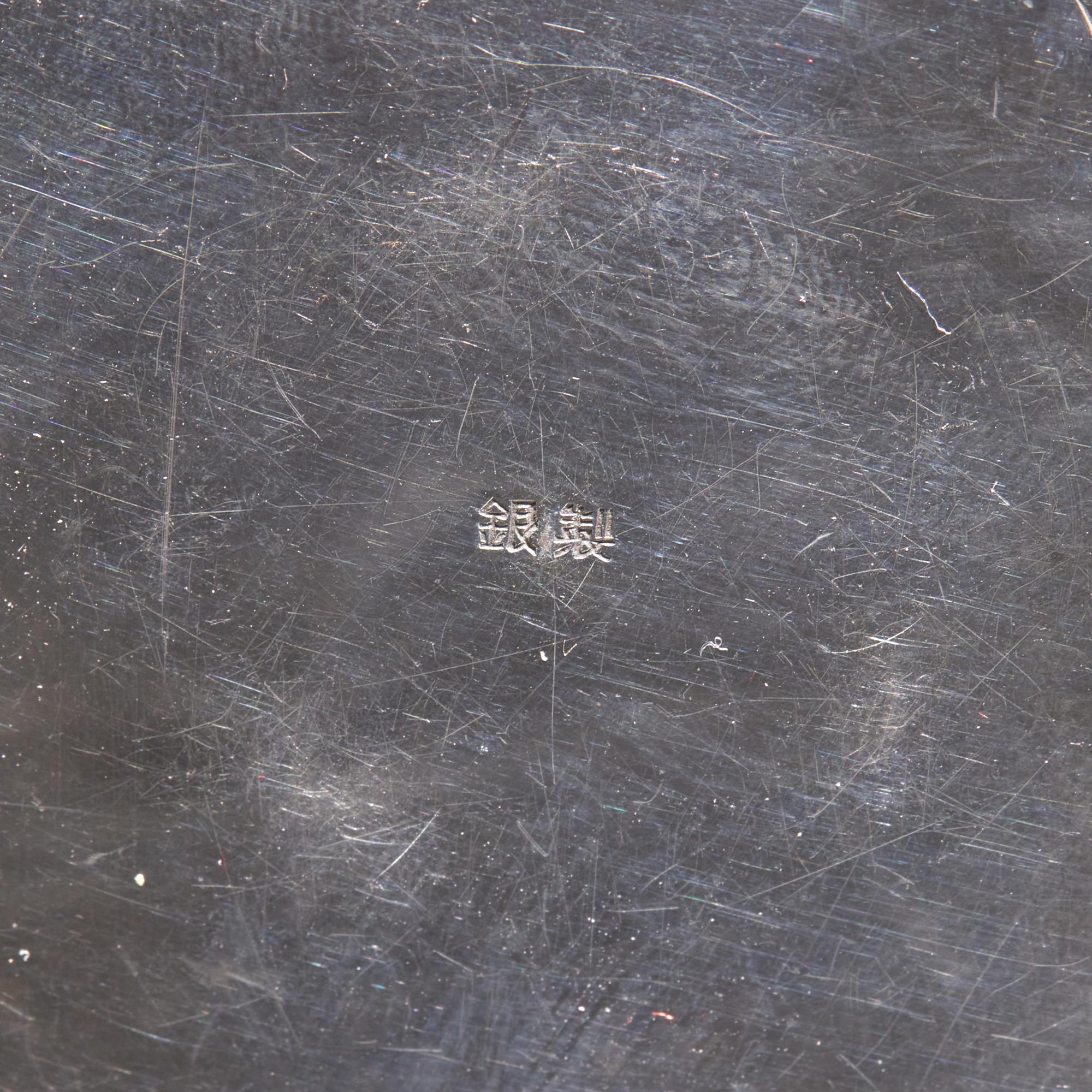 A Japanese Silver Imperial Presentation Bonbonniere, and a Similar Bonbonniere Cover, Meiji Period — 日本明治時代 御製唐鏡式銀糖果盒及盒蓋一枚