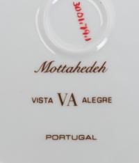 A Collection of Eleven Porcelain Table Articles
