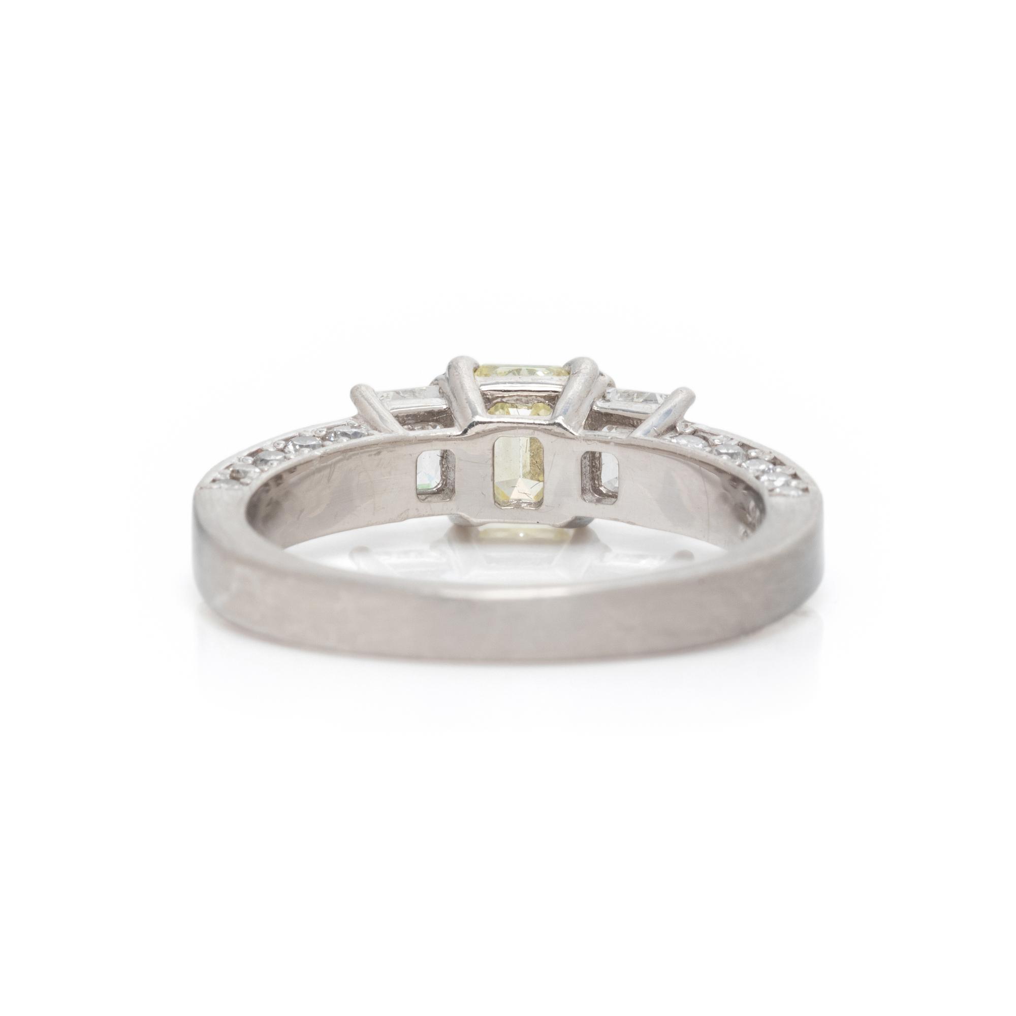 COLORED DIAMOND AND DIAMOND RING