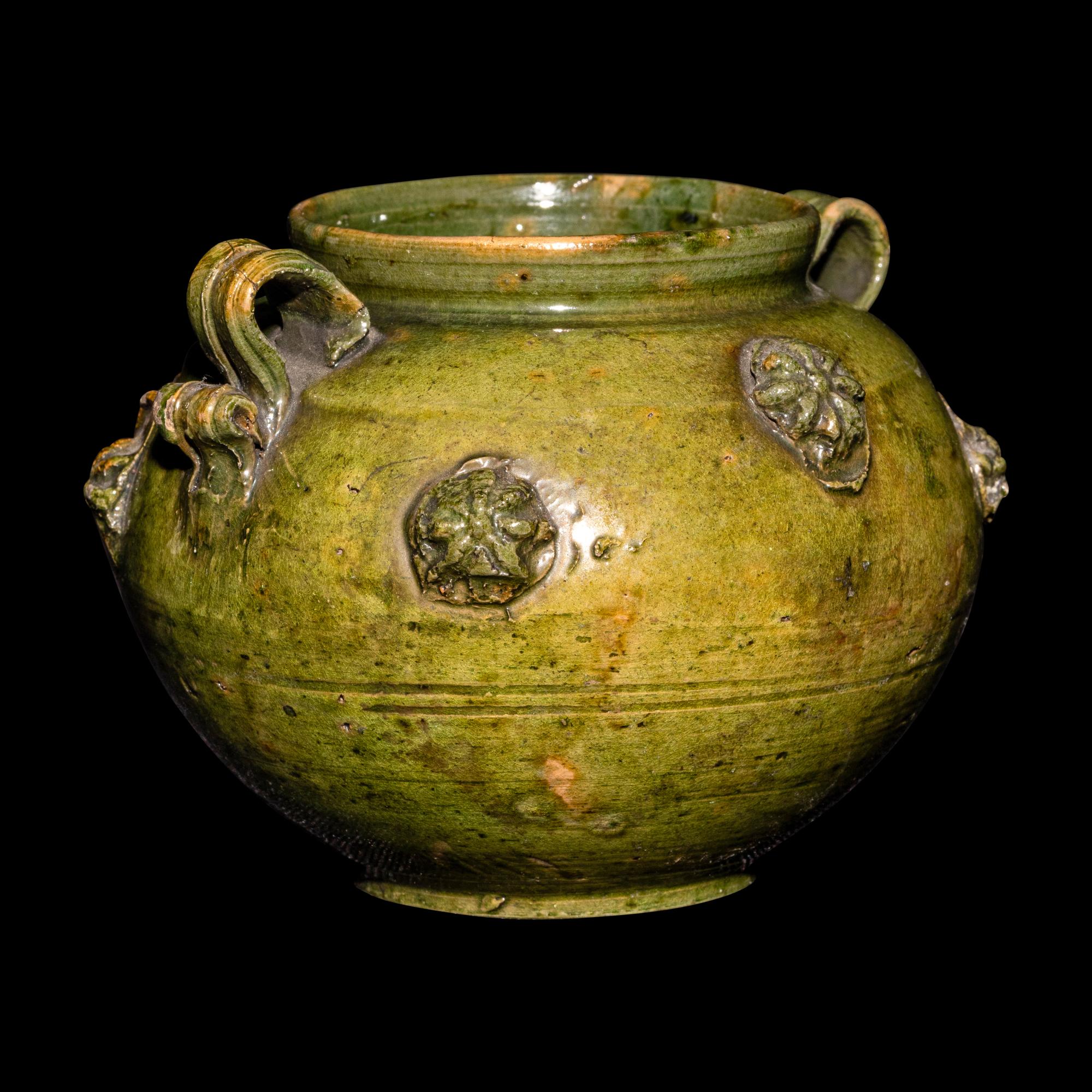 A Chinese Green Glazed Porcelain Jar 綠釉繫帶貼花小罐