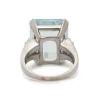 AQUAMARINE AND DIAMOND RING