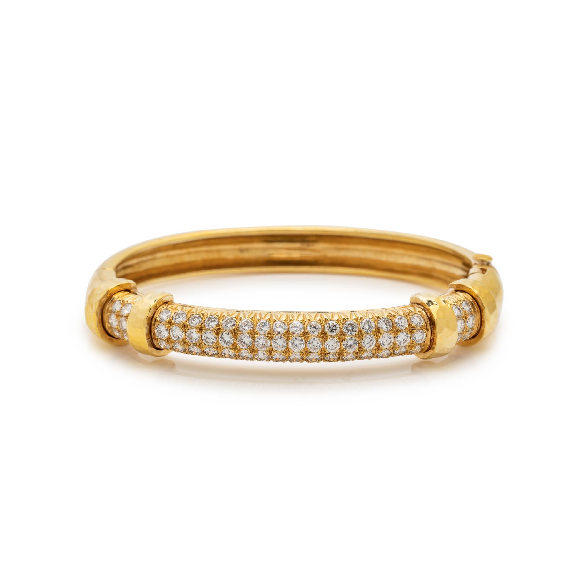 YELLOW GOLD AND DIAMOND BANGLE BRACELET