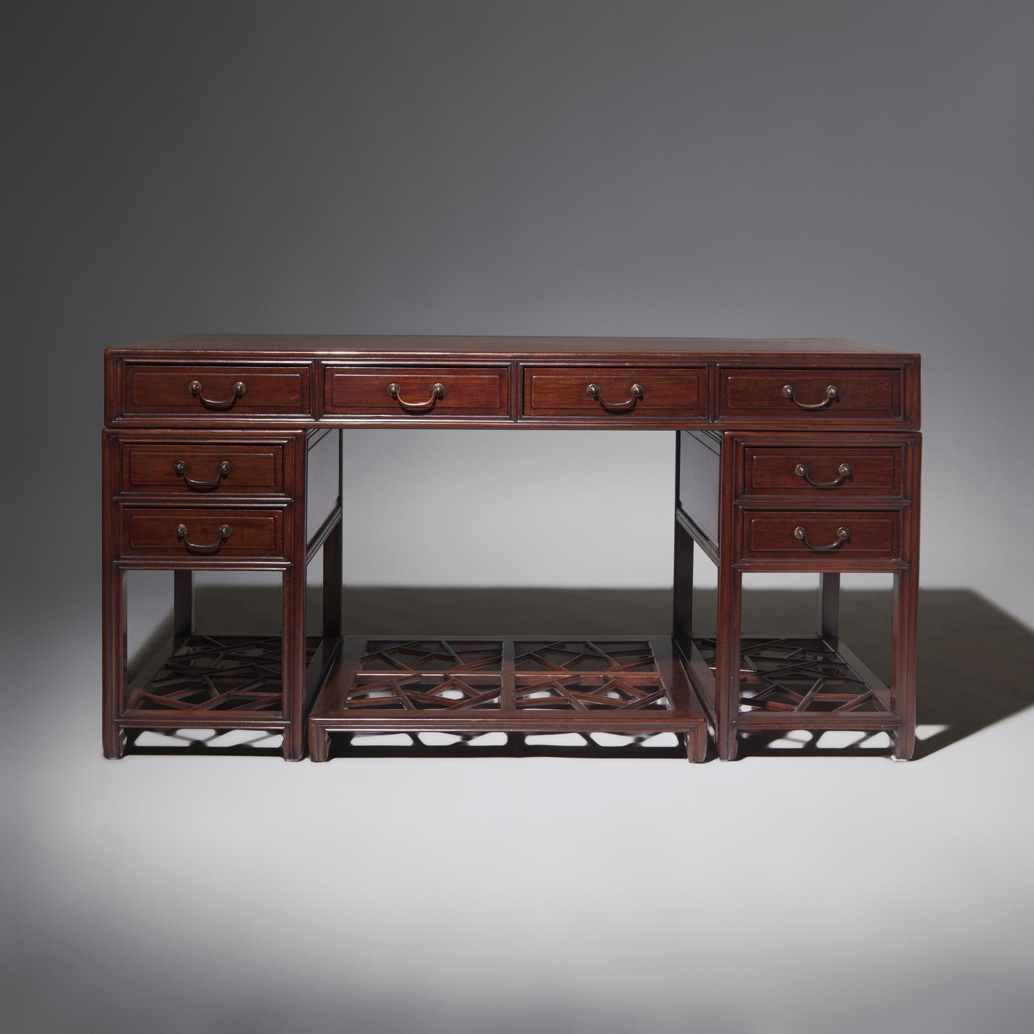 A Chinese Hardwood Double Pedestal Desk, 20th Century 二十世紀 硬木冰梅紋書桌