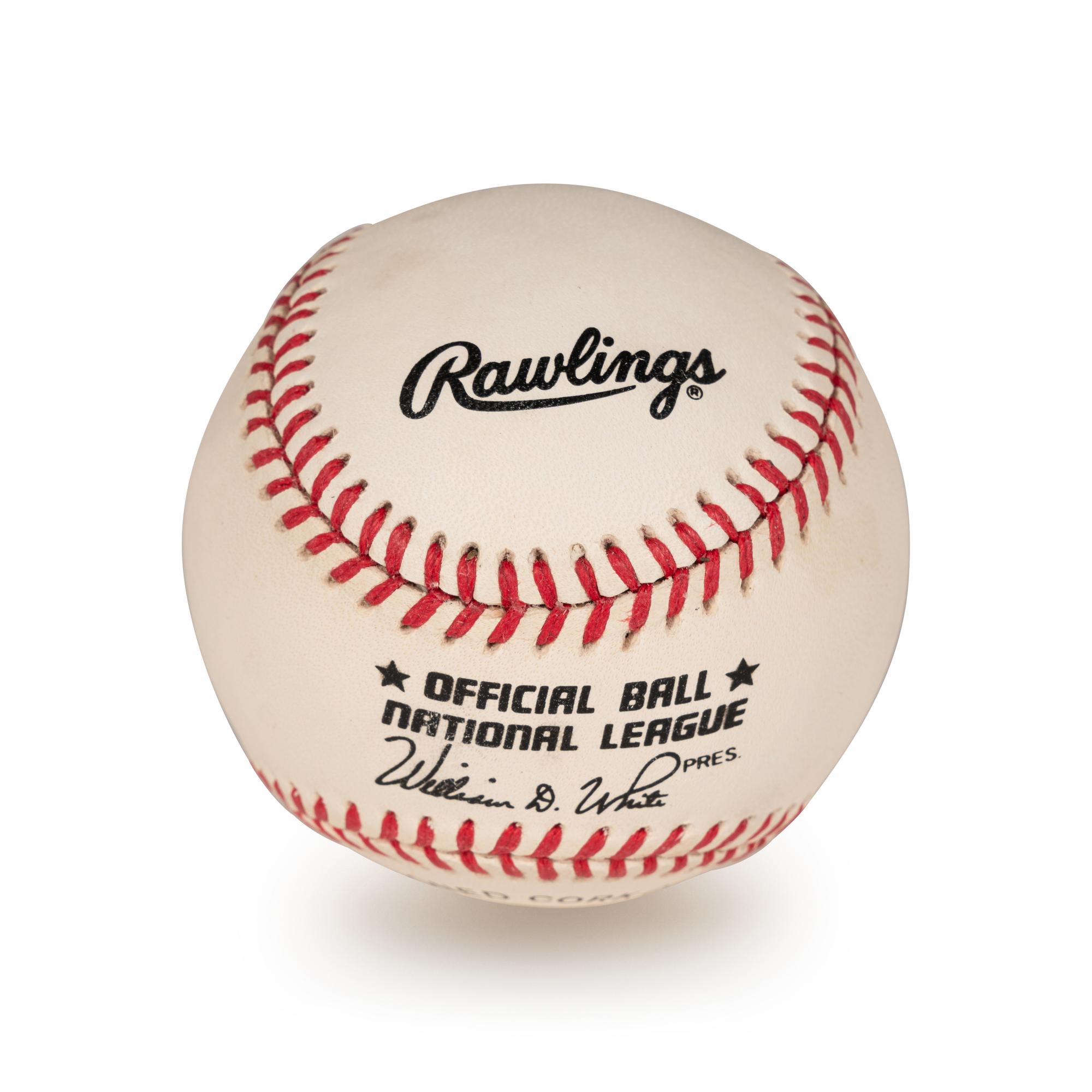 A Willie Mays Signed Autographed Baseball (Beckett Authentication Services Letter BAS Certified),
