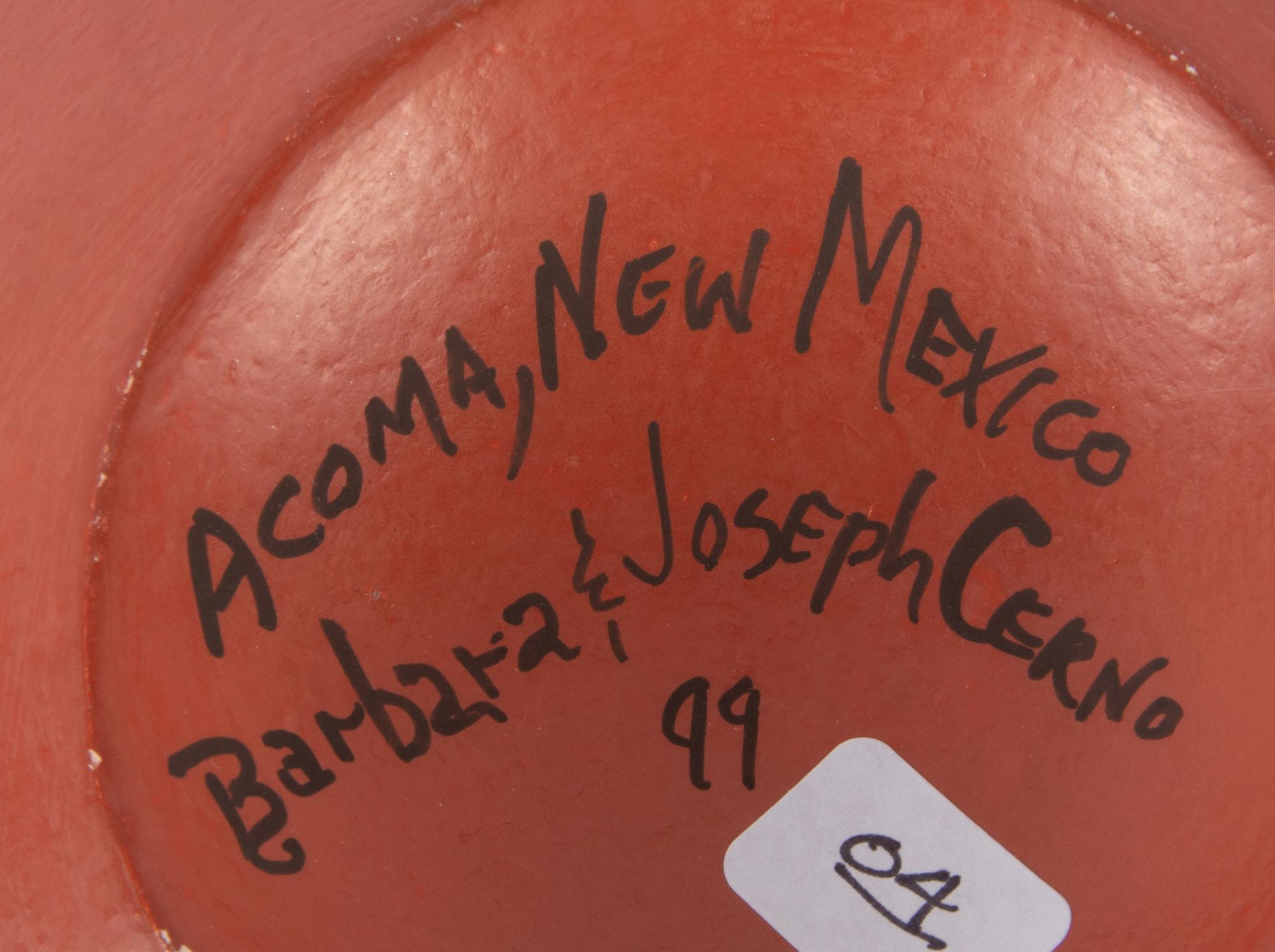 Four-Color Polychrome Pottery Jar, with Parrots