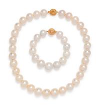 CULTURED SOUTH SEA PEARL SET