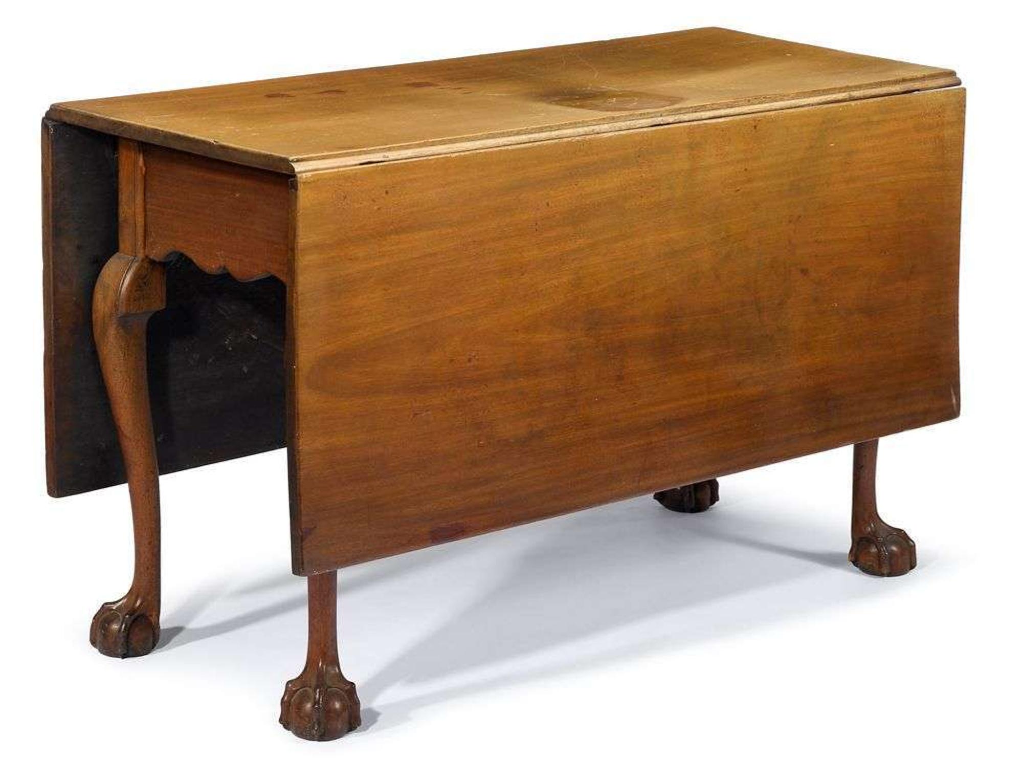Chippendale walnut drop-leaf dining table philadelphia, pa, 1760-1780
