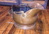 A Kindling Bucket Length 16 inches. — 19TH/20TH CENTURY