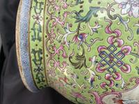 A large Chinese famille rose-decorated "Boys" Vase 粉彩嬰戲圖開光雙耳大瓶 Jiaqing mark ???