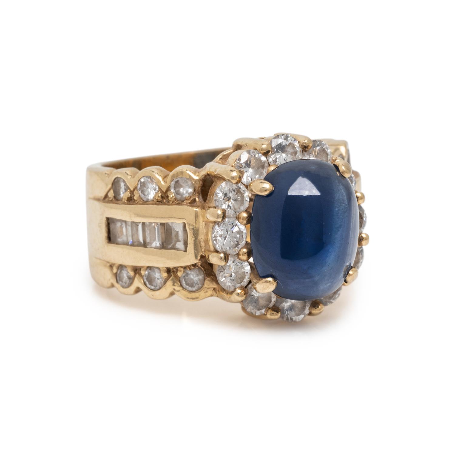 SAPPHIRE AND DIAMOND RING
