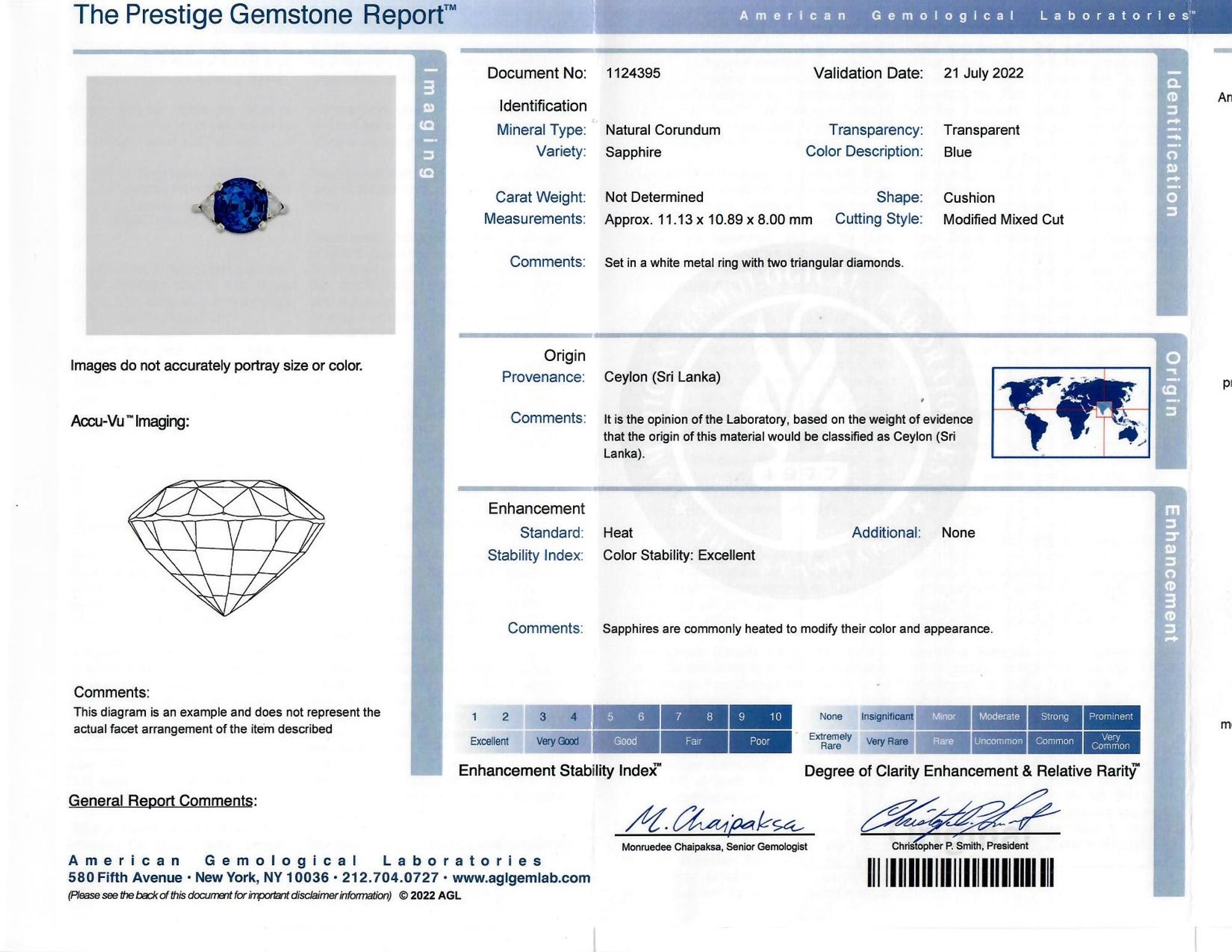 SAPPHIRE AND DIAMOND RING