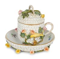 A Meissen Porcelain Schneeballen Cup and Saucer — 19TH/20TH CENTURY