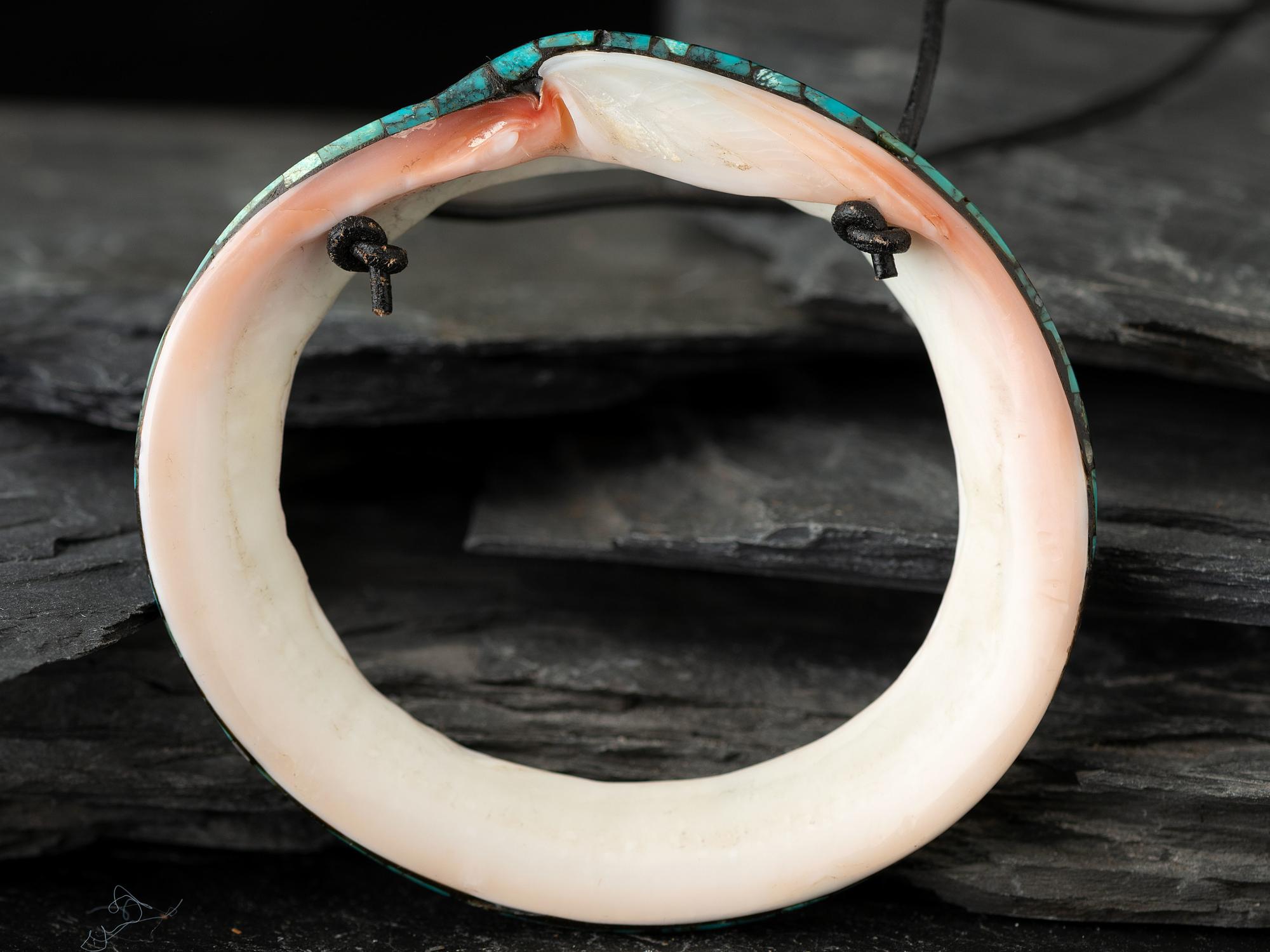 Kewa Turquoise Inlaid Spiny Oyster Pendant