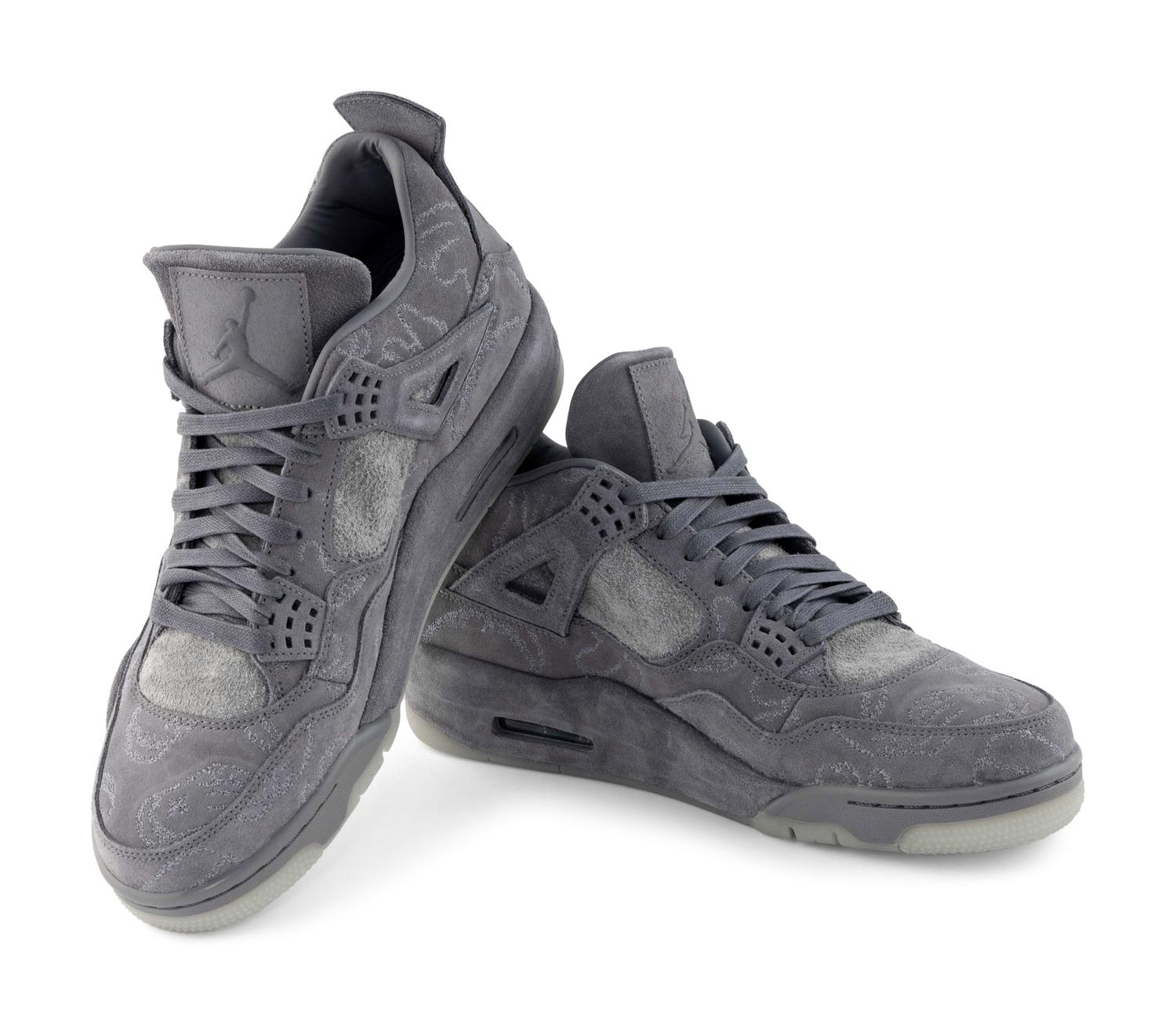 KAWS x Air Jordan 4 Retro