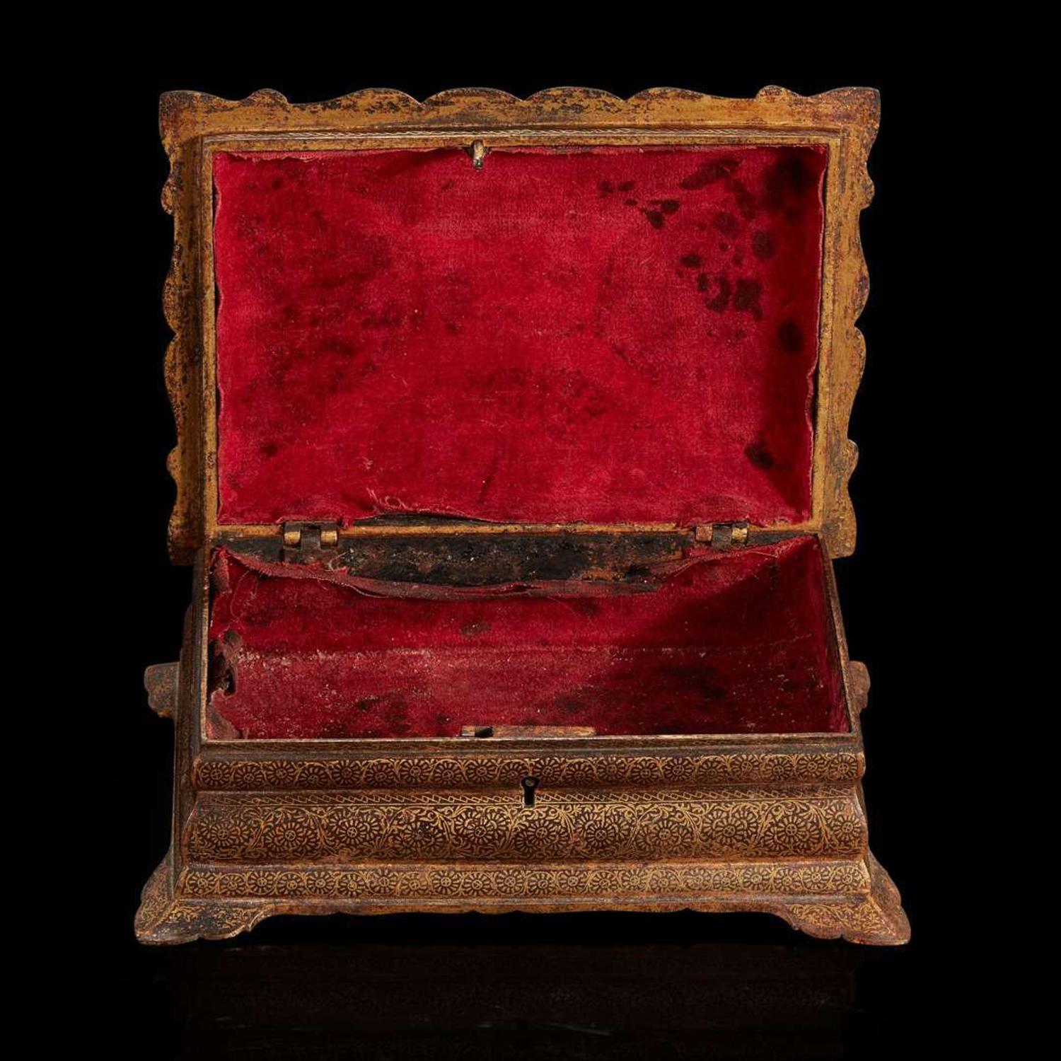 An Indian koftgari casket