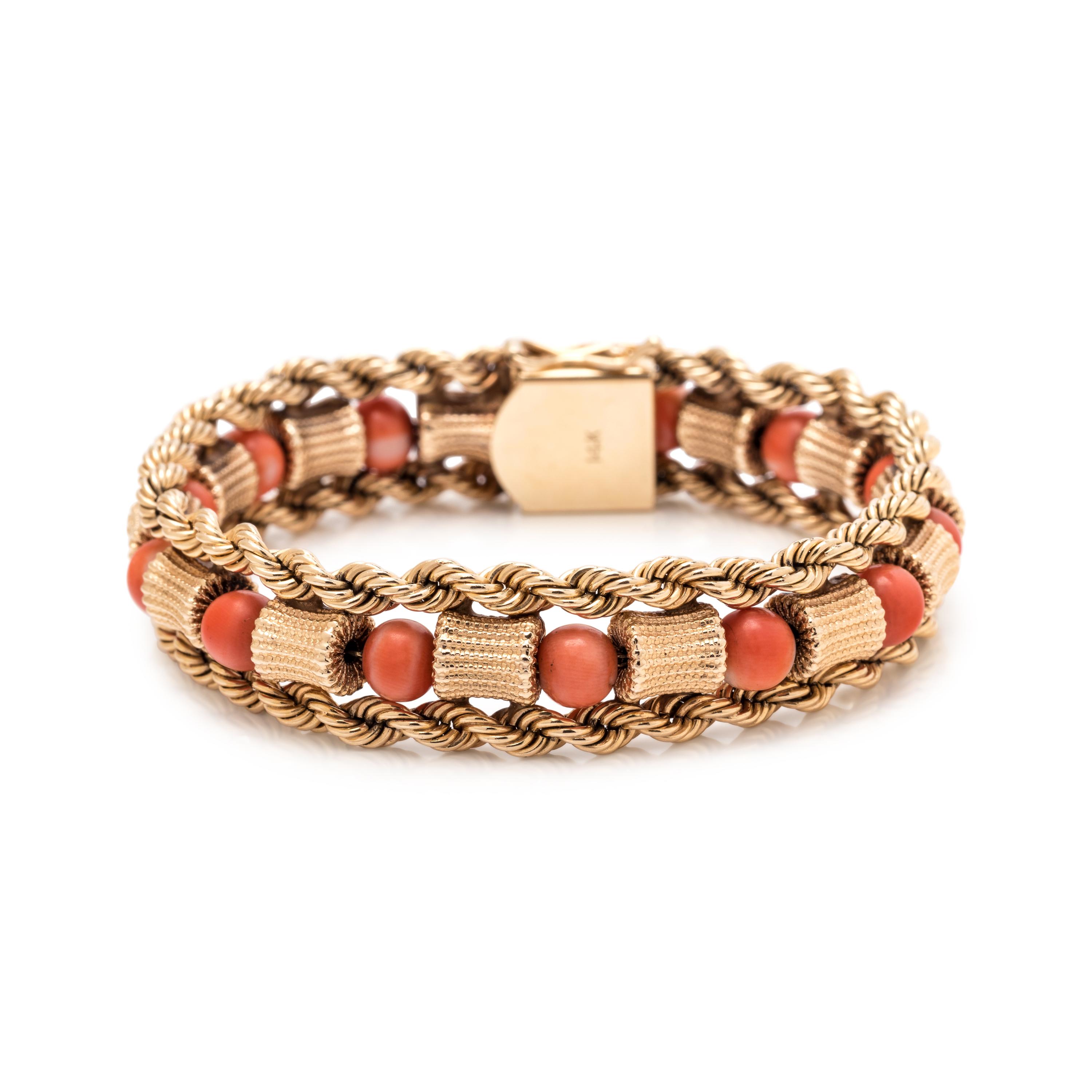 YELLOW GOLD AND CORAL BRACELET