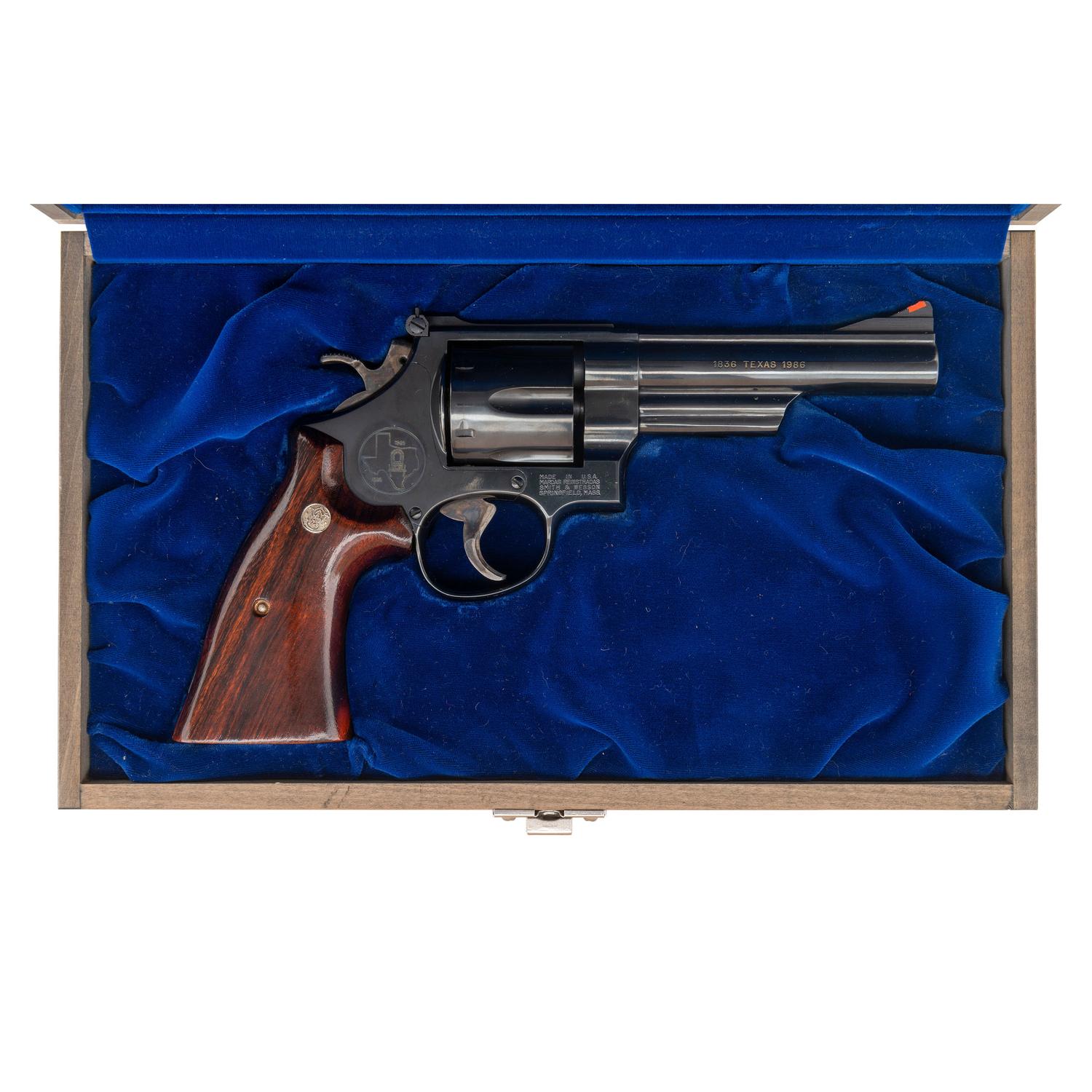 *Smith & Wesson Model 544 Texas Commemorative .44-40 Revolver in Factory Display Box
