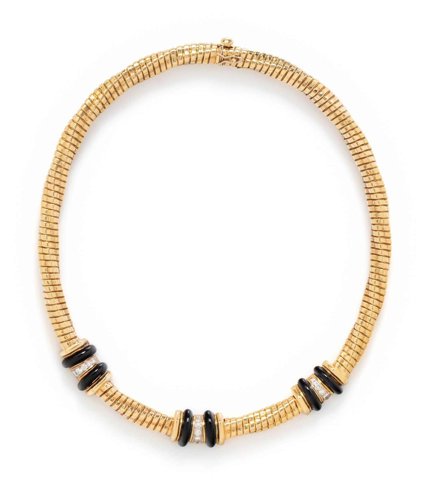 YELLOW GOLD, DIAMOND AND ONYX NECKLACE