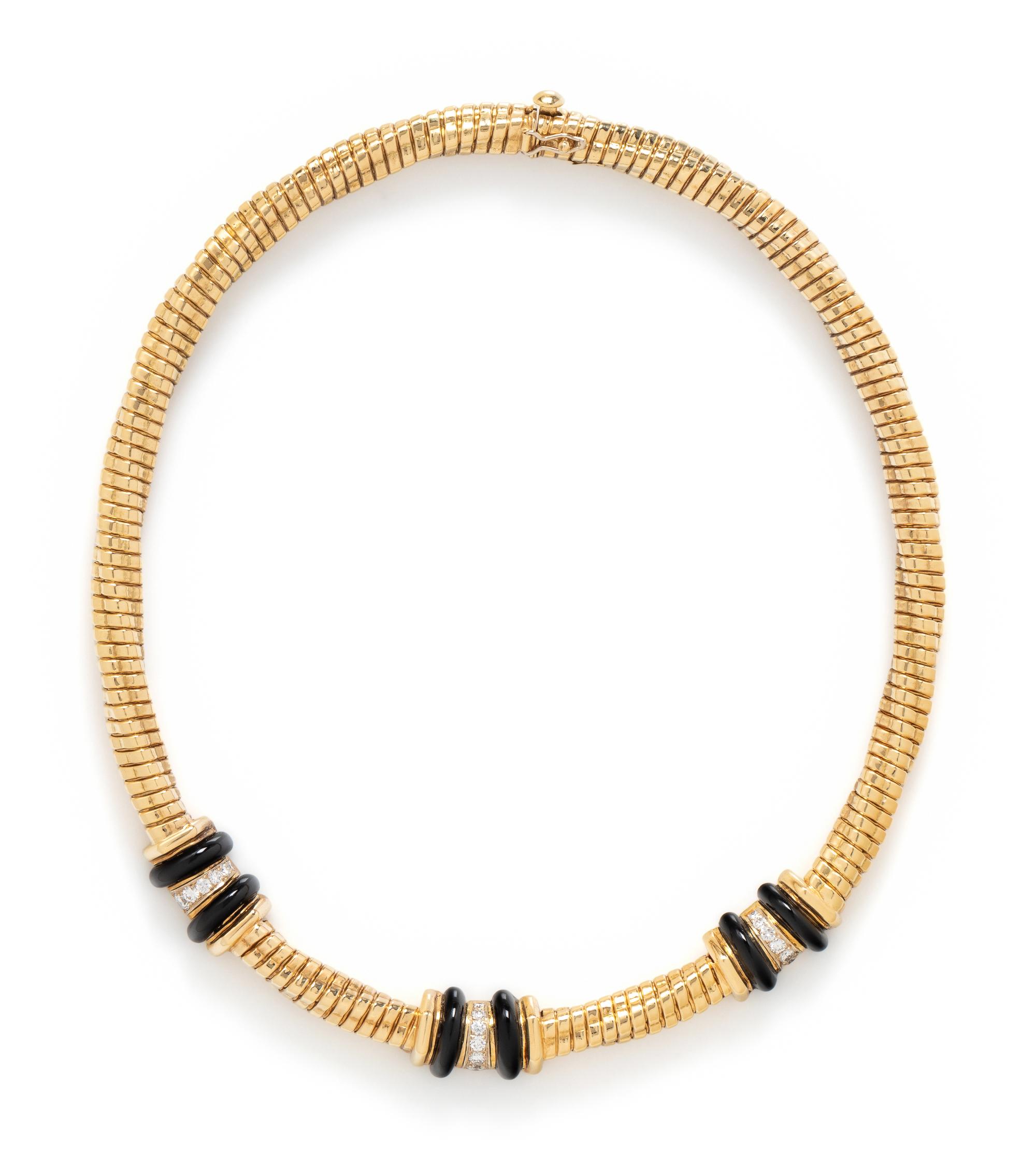 YELLOW GOLD, DIAMOND AND ONYX NECKLACE