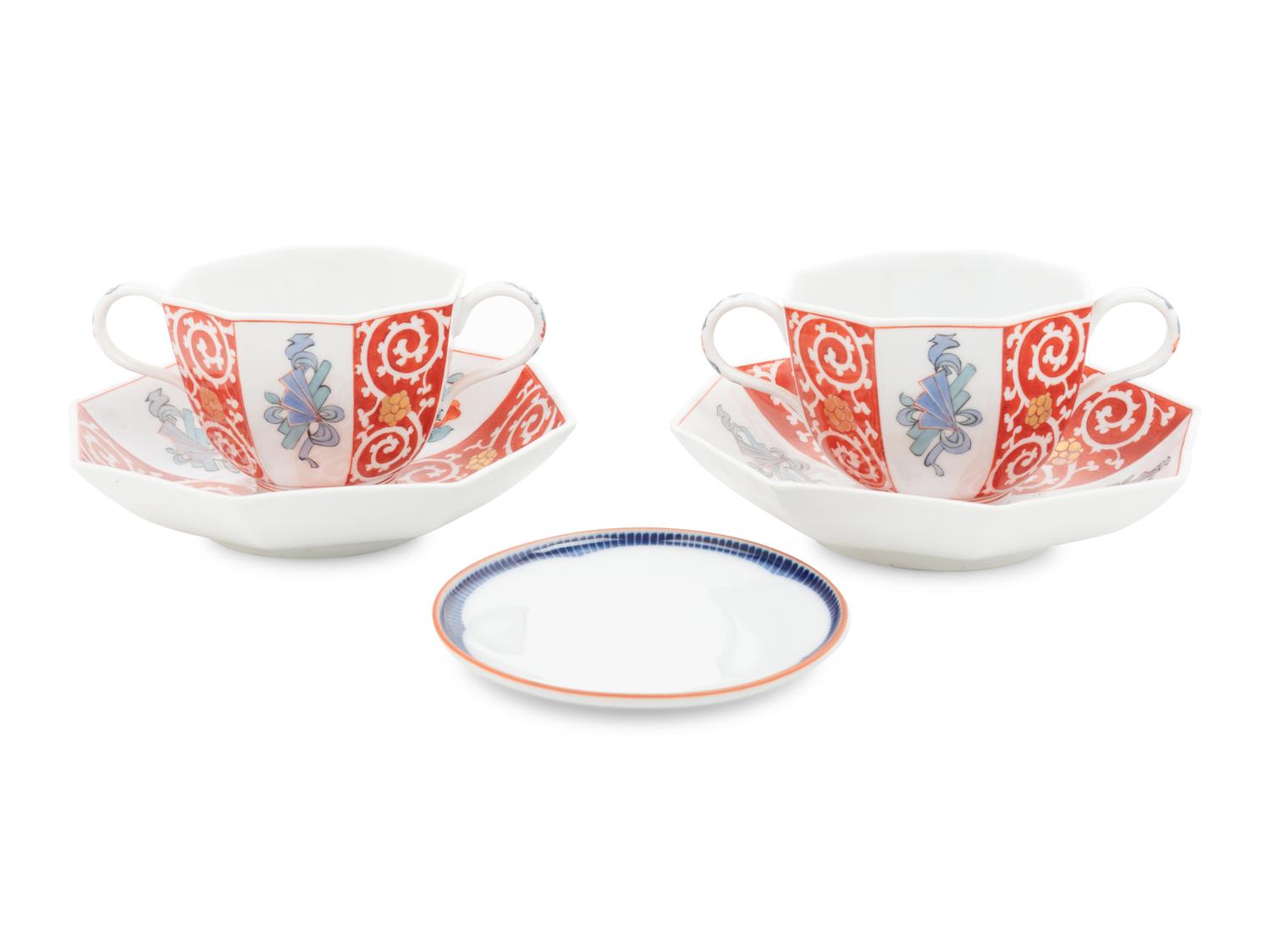 A Pair of Meissen Porcelain Teacups and Saucers