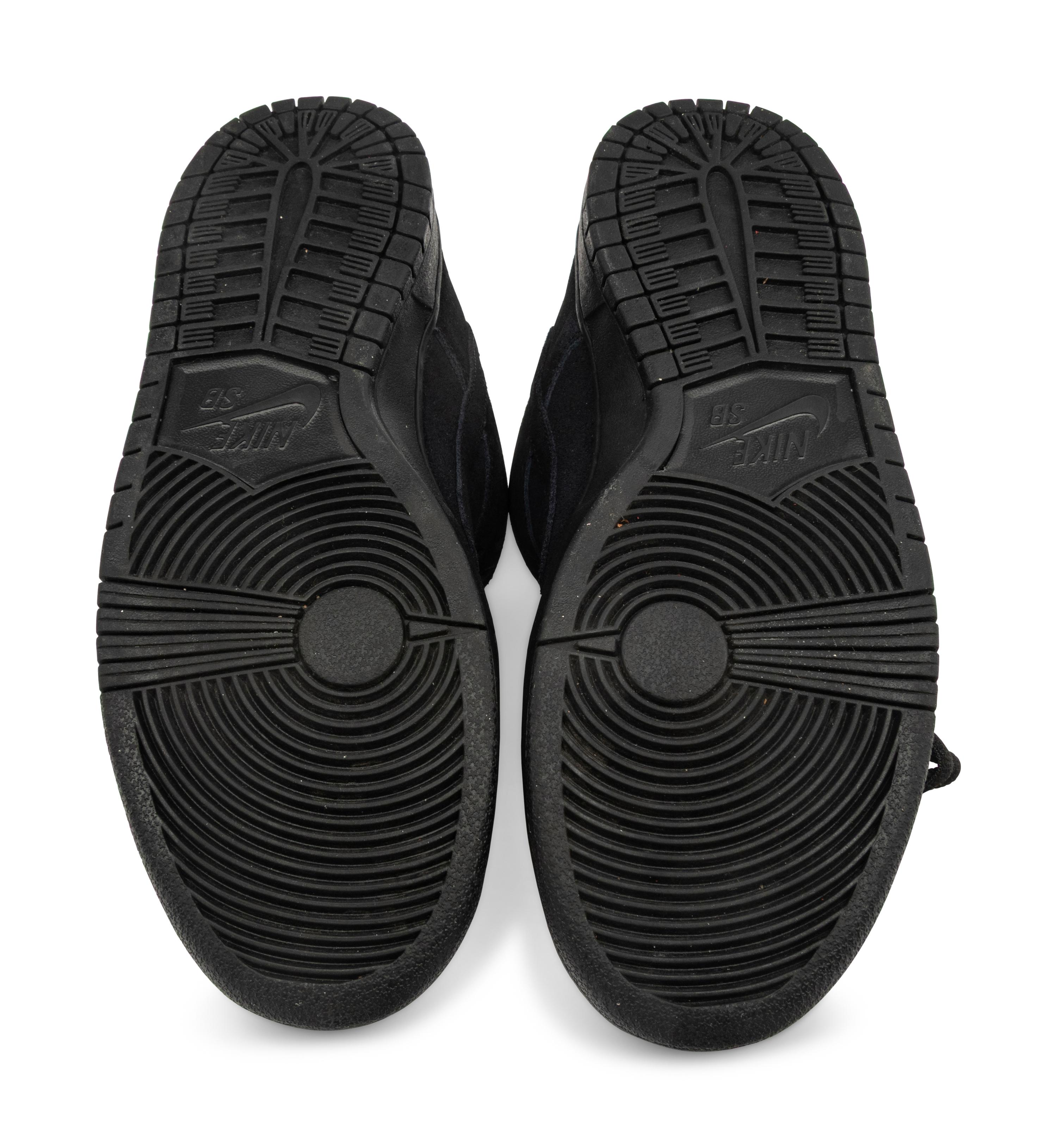 Dunk Low Pro SB Blackout