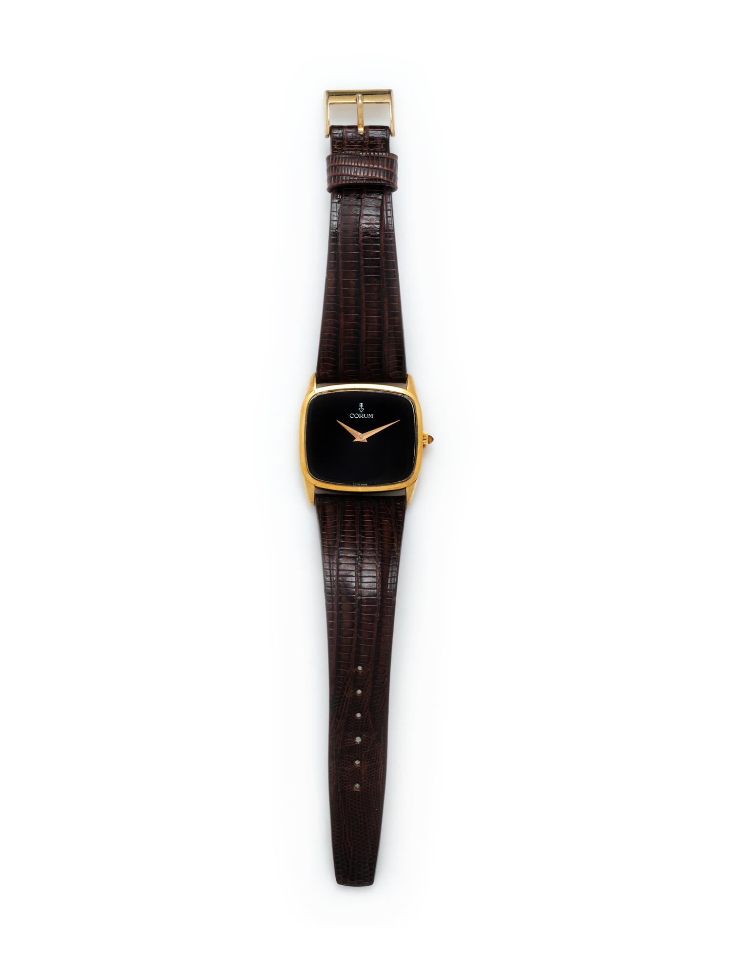 CORUM, 18K YELLOW GOLD WATCH