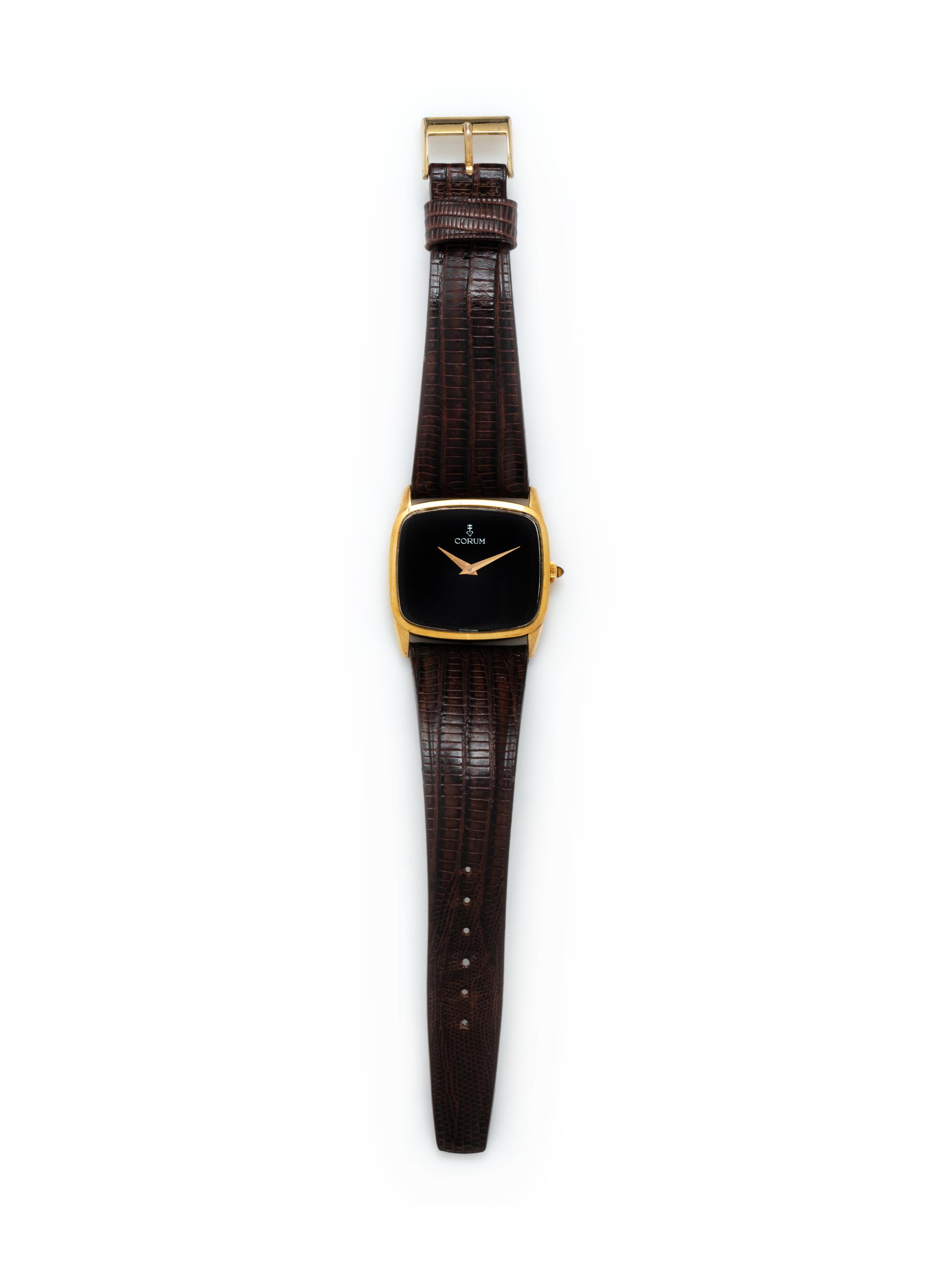 CORUM, 18K YELLOW GOLD WATCH