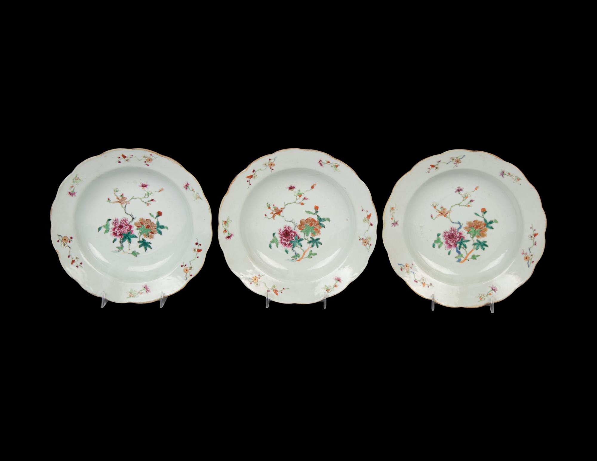 A Set of Three Chinese Export Famille Rose Porcelain Plates